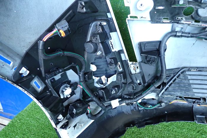 PEUGEOT 3008 II LIFT 20- front bumper front