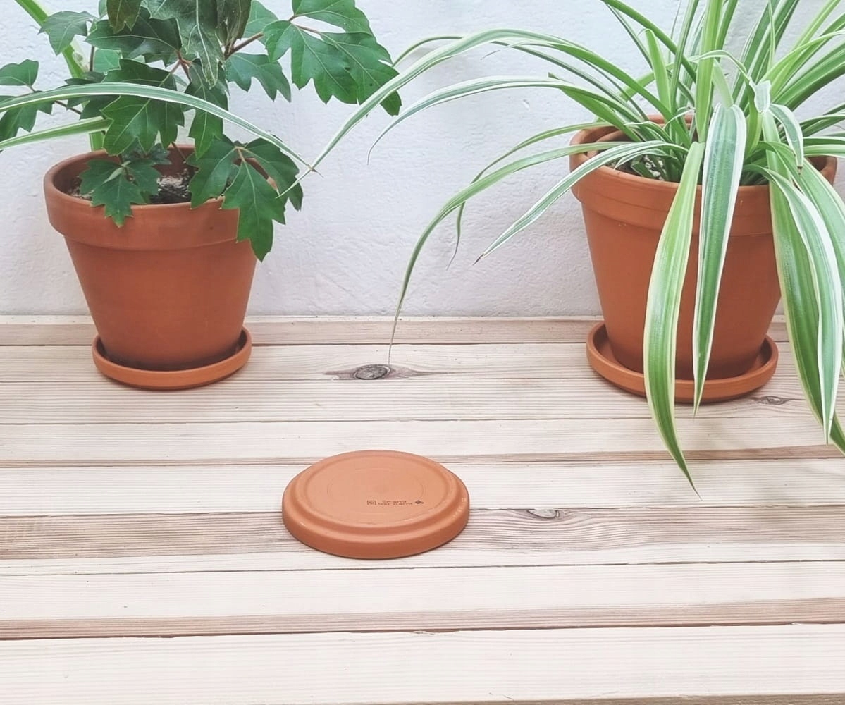 PODSTAWKA GLINIANA do doniczek TERAKOTA 9cm Długość 9 cm