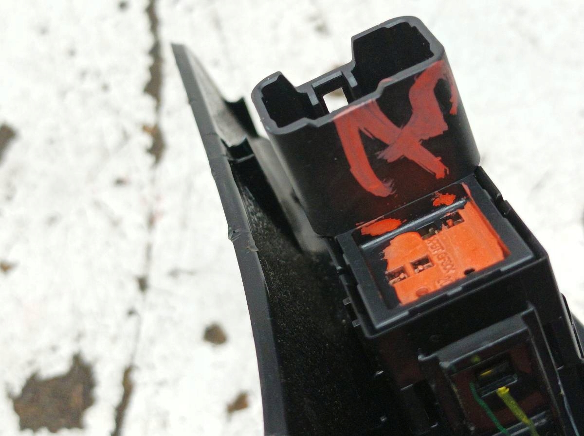 window control switch left rear part 7222B307ZZ Mitsubishi Space Star II (2014- )