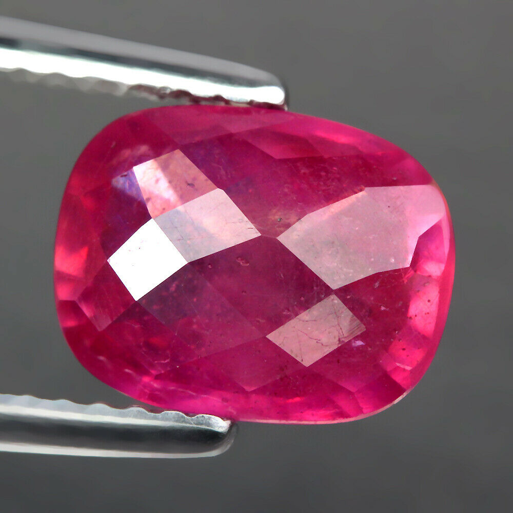 Přírodní kámen rubín 3.04ct