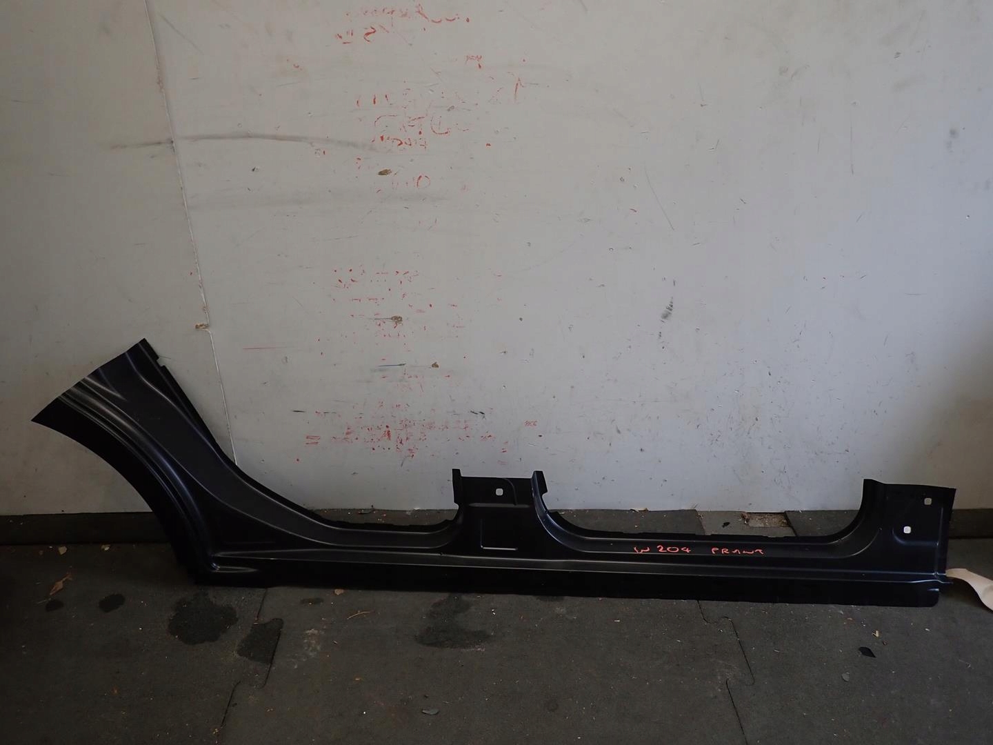 threshold right MERCEDES C-KLASA W204 2007-2014 A2046373835