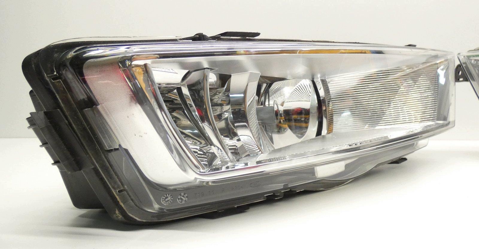 SKODA RAPID 5JA941699B 5JA941701B 2012-2017 Nebelscheinwerfer DRL KOMPLET