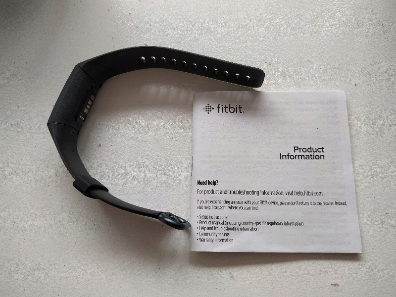 SMARTWATCH OPASKA ZEGAREK FITBIT CHARGE 4 CZARNY Marka Fitbit