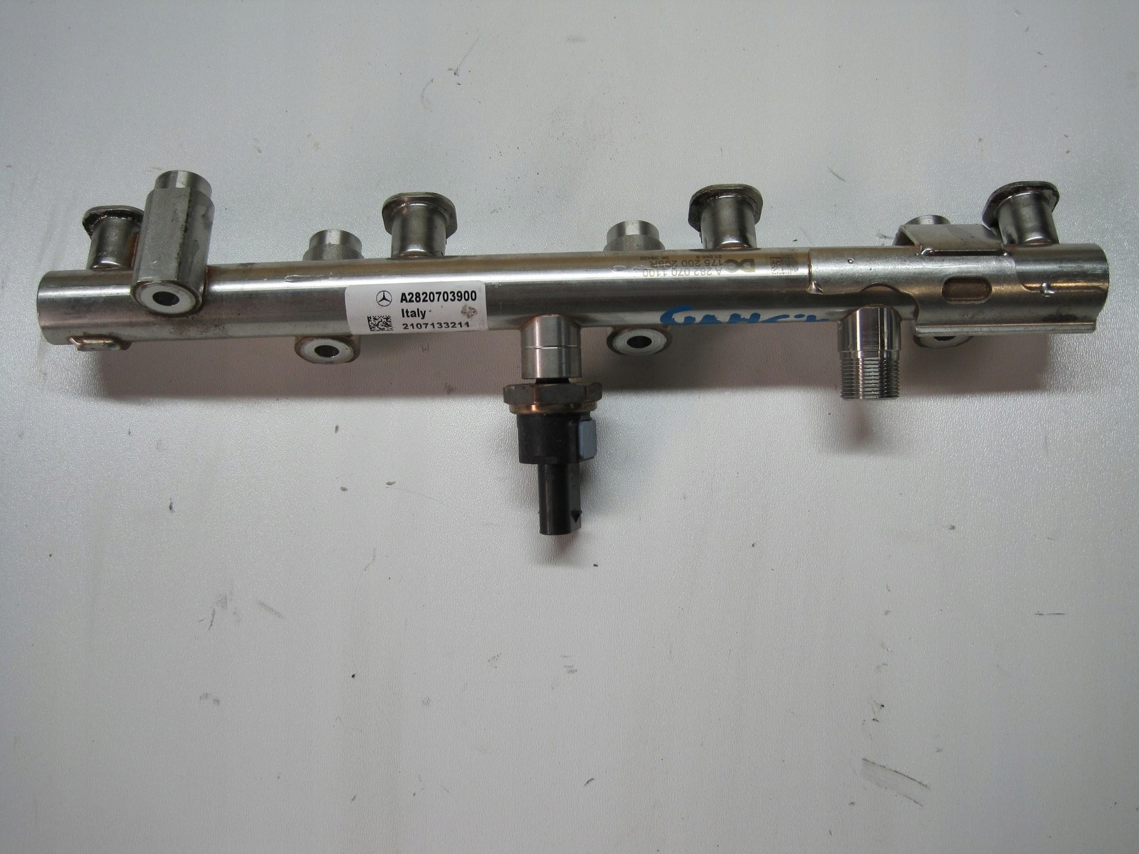 injection ramp MERCEDES GLA 247 1,3HYB 2820703900