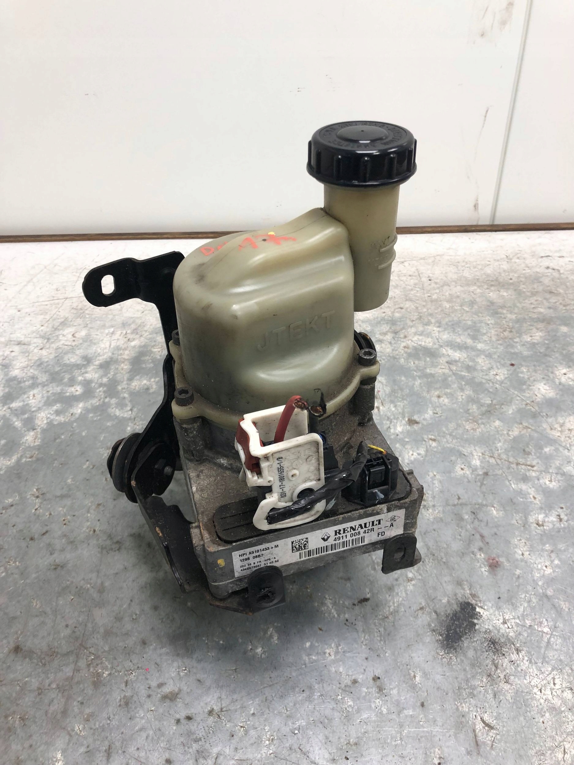 servo pump DACIA DOKKER 491100842R
