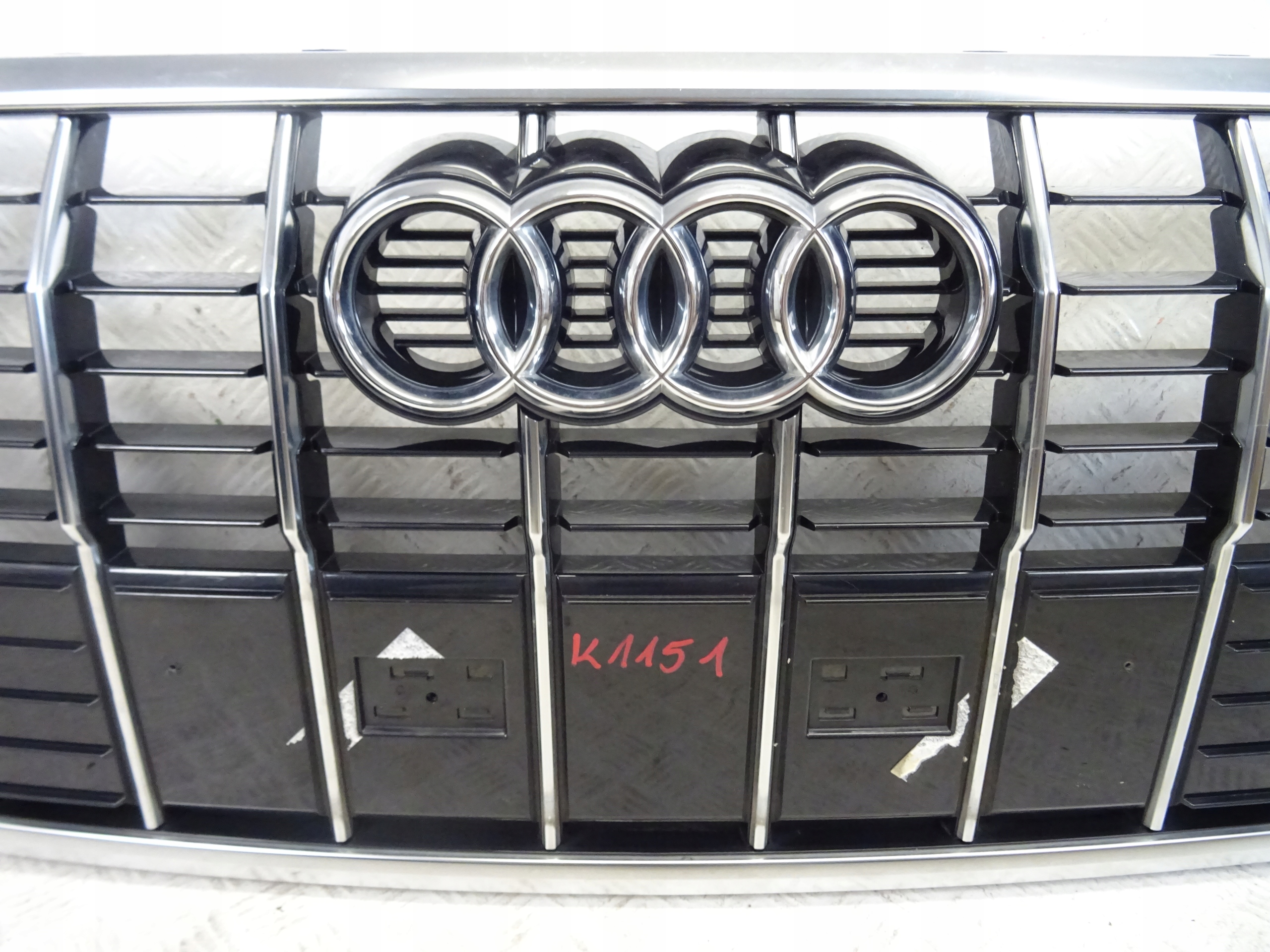 grill grille front front AUDI Q3 II S-LINE 83A853651B