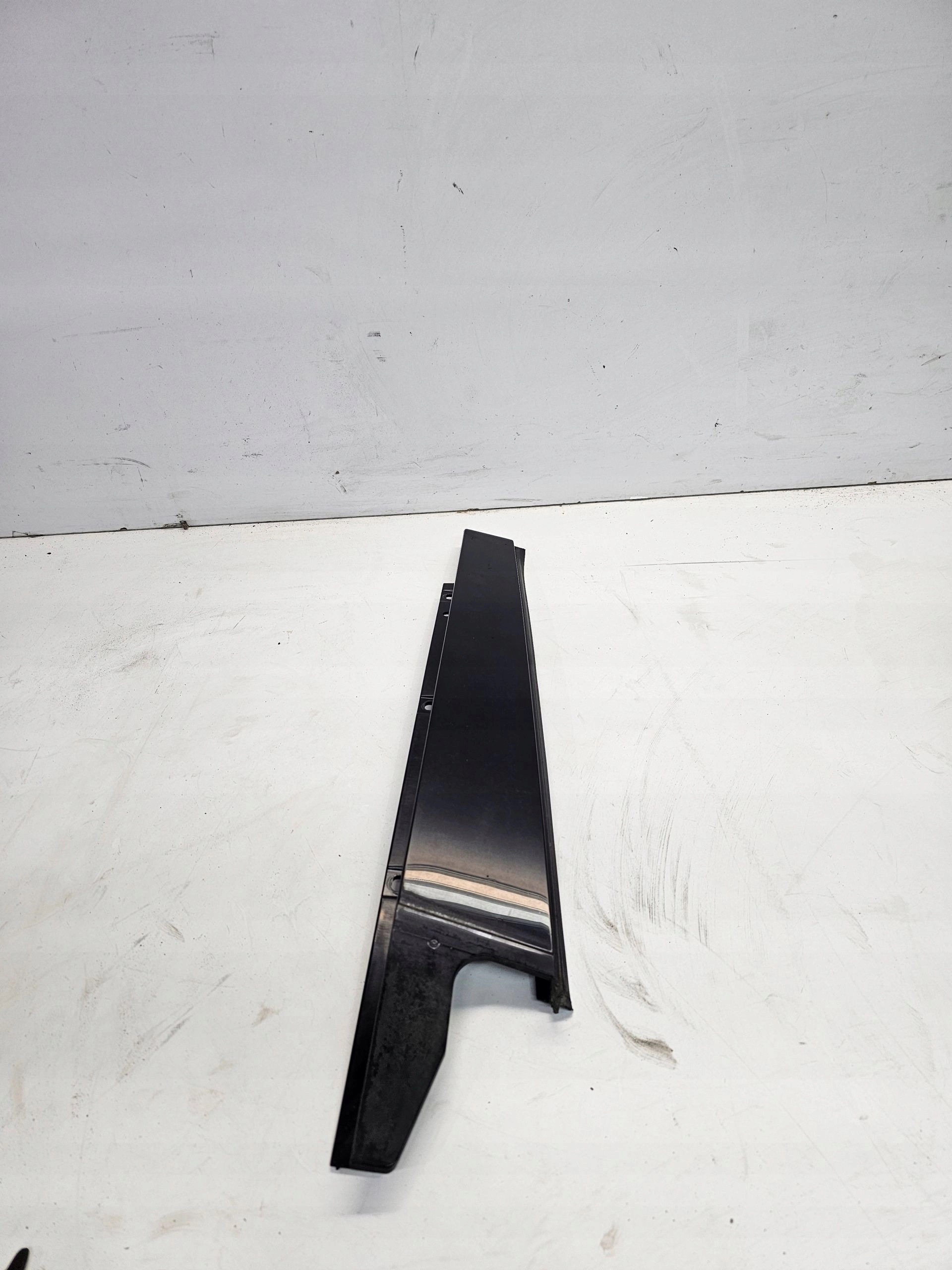 cap cover pillar AUDI A4 B8 right rear part 8K0839902K