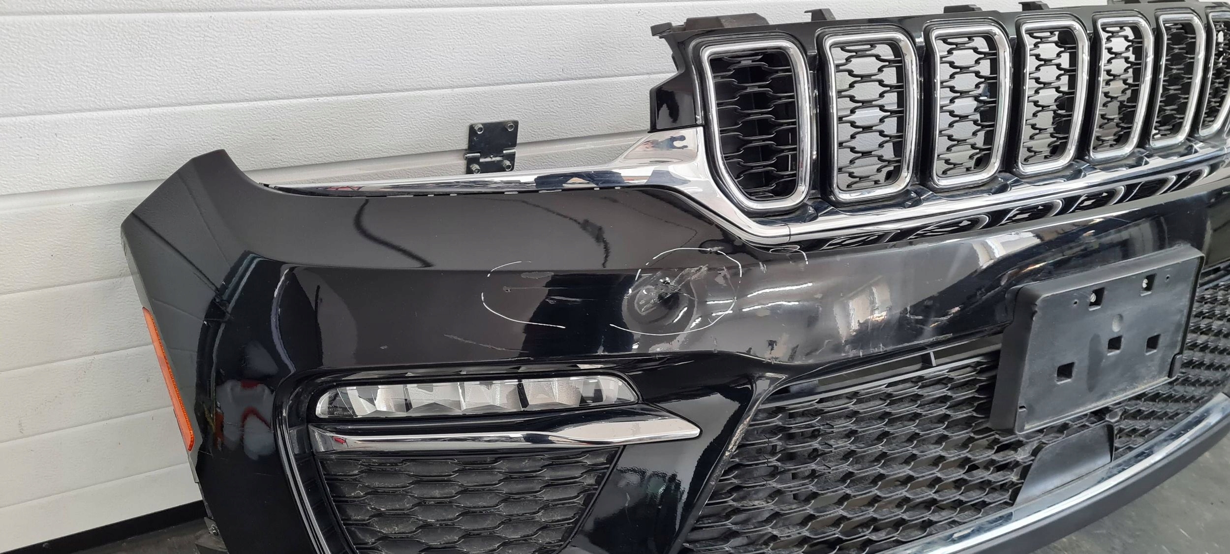 Jeep Grand Cherokee WL 2022 bumper front front grill KRATKI LIMITED PXJ