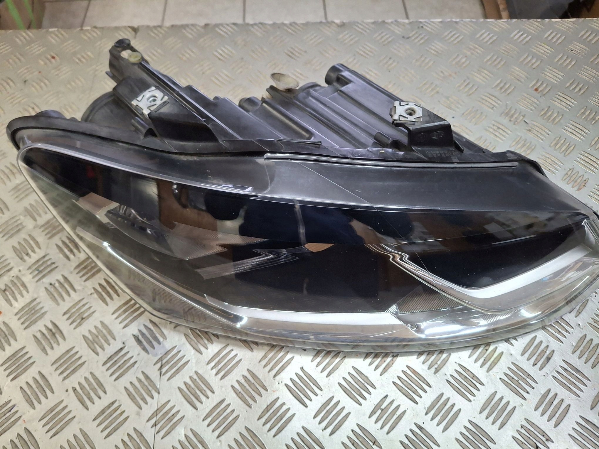 light front right VW POLO V LIFT 6C1 2014R->