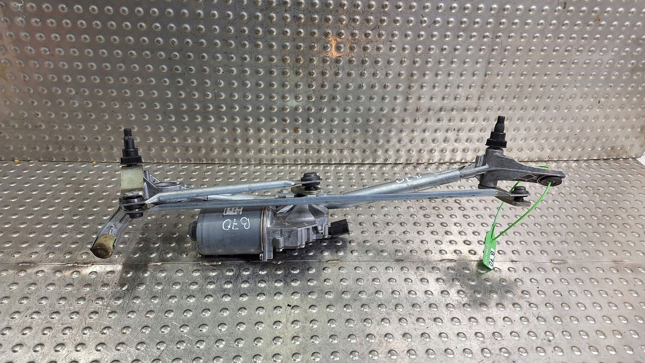 Gestänge Motor Wischer vorne 6978263 BMW 3 E90 E91 E92 E93 EUROPA