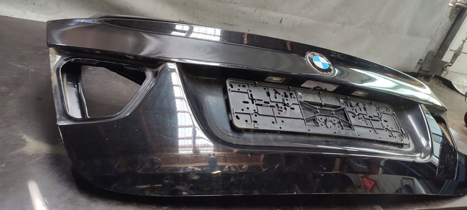 trunk door boot BMW E91 LIFT 2,0D 668
