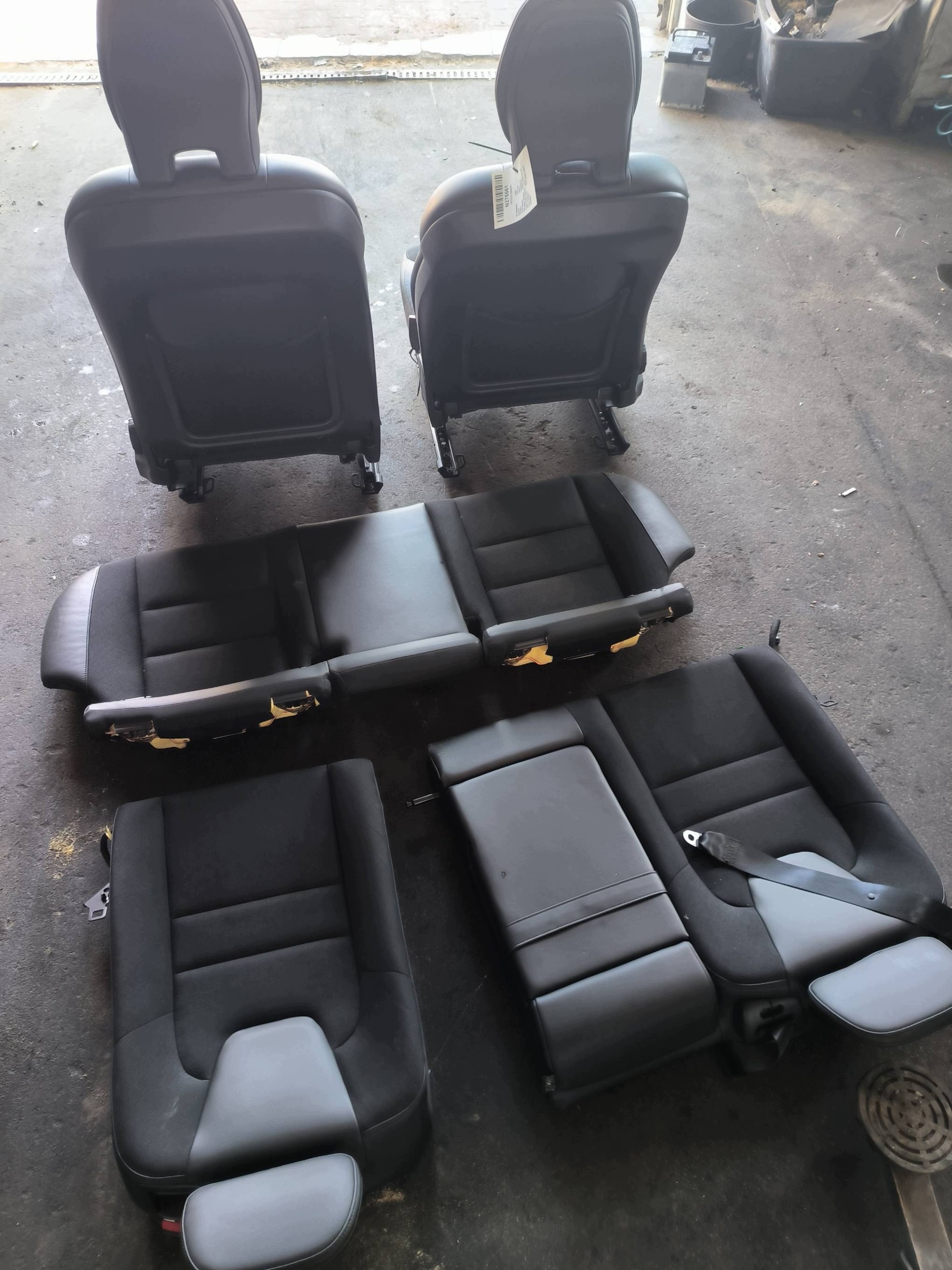 Sitze KOMPLET VOLVO V60 II