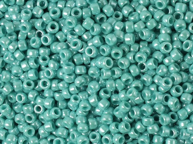 Toho Round 8o-132 Opaque-Lustered Turquoise -10g