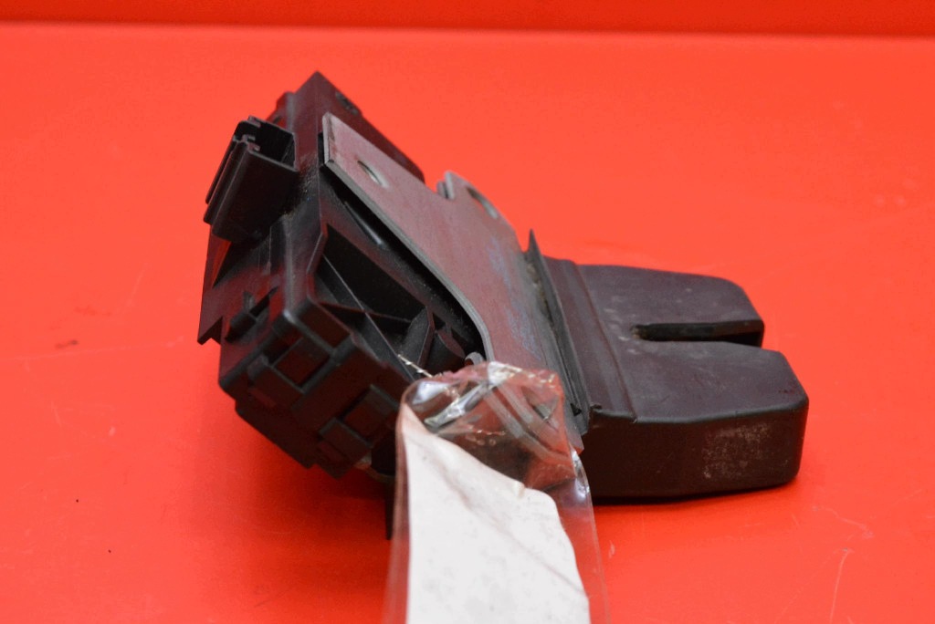 lock bonnet rear part boot 4N51-A442A66-AM VOLVO V50 03-11
