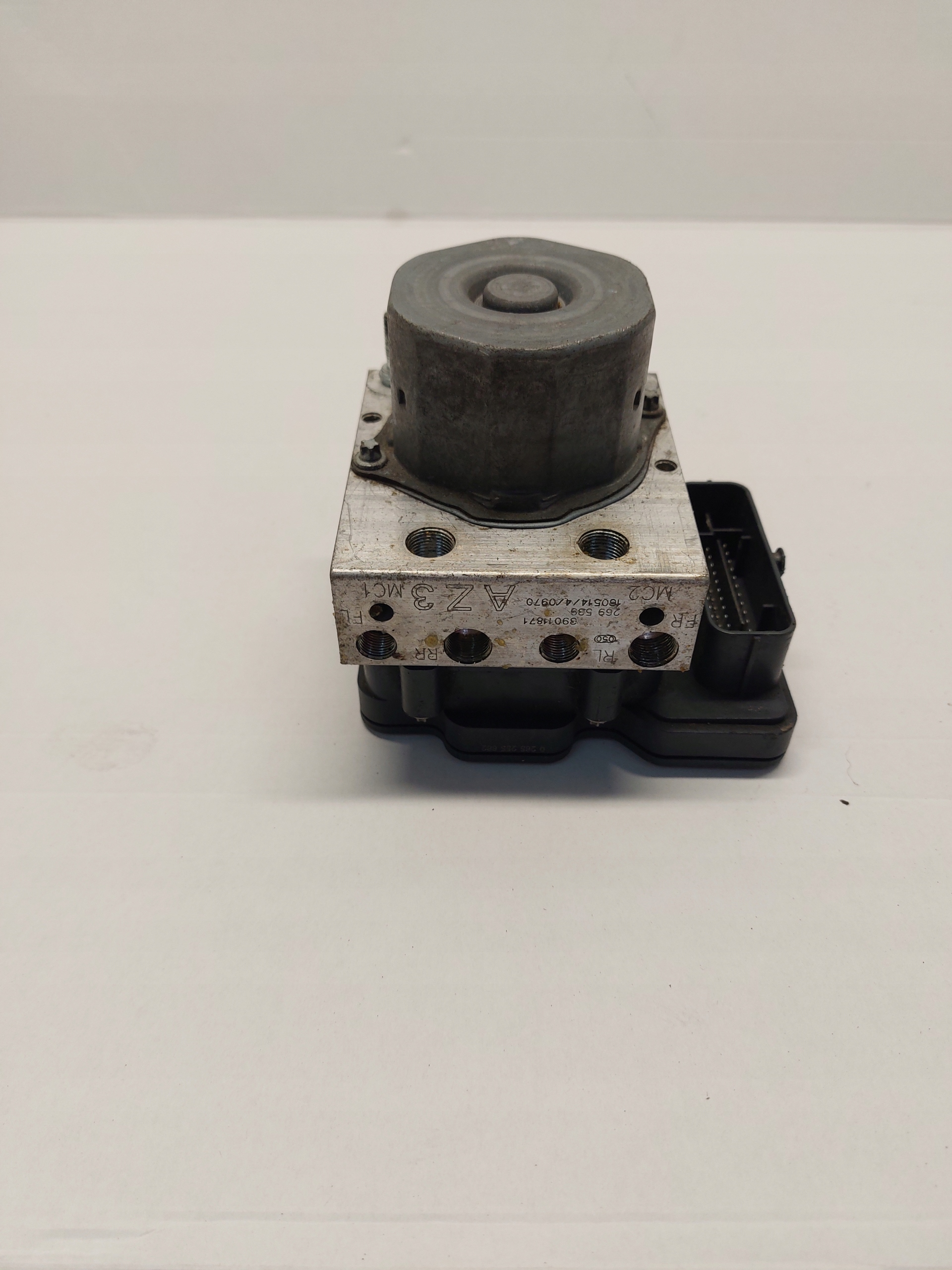 Servo frein ABS OPEL CORSA E 39011871 AZ3