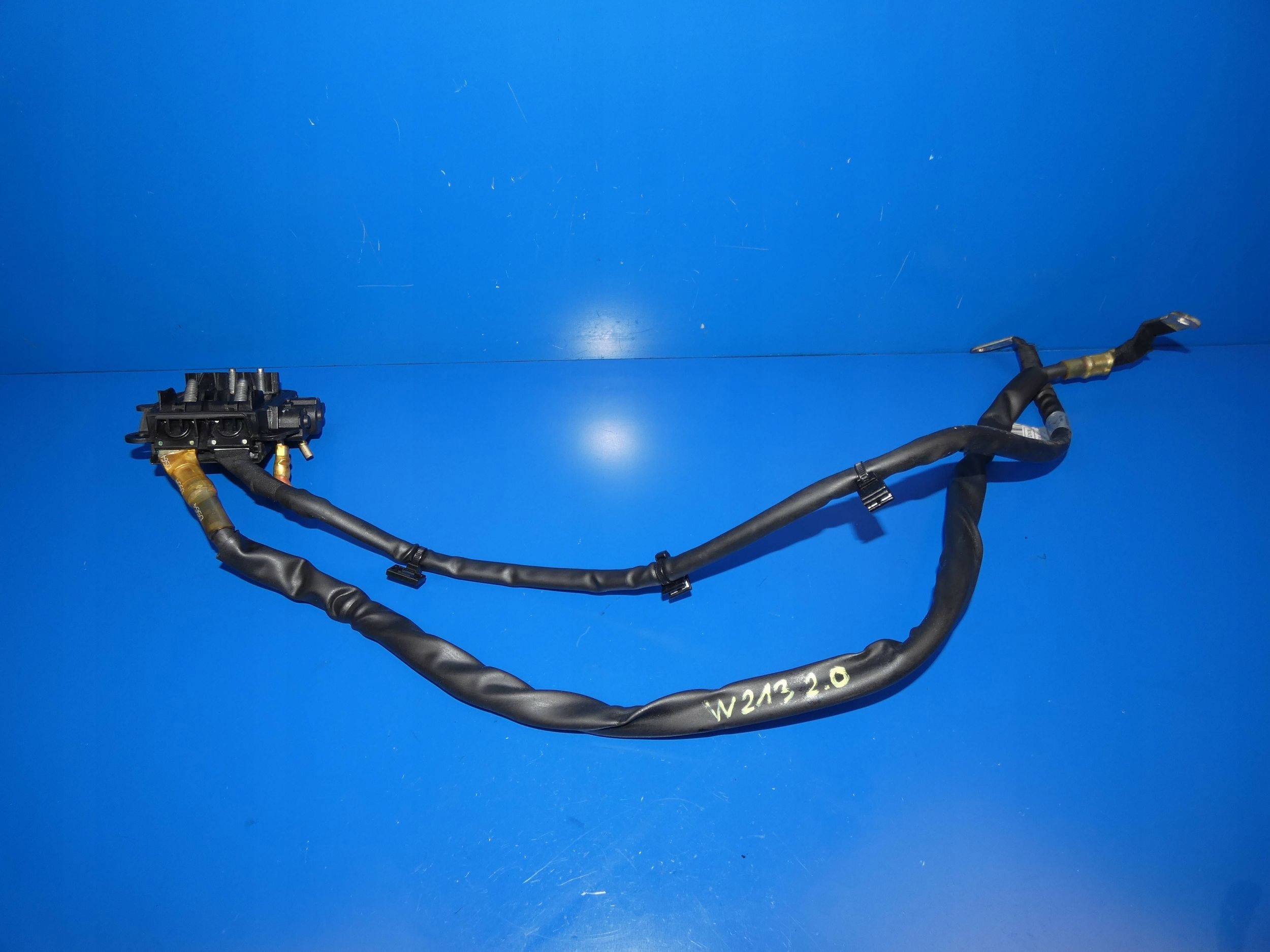 MERCEDES E KLASA W213 KABEL Schlauch Batteriemanagement Sensor