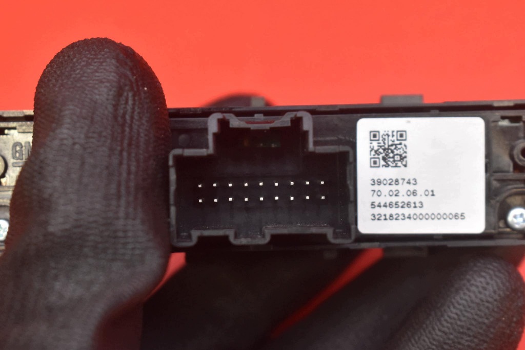 switch switch ESP PDC 39028743 OPEL ASTRA 5 V K 15-20