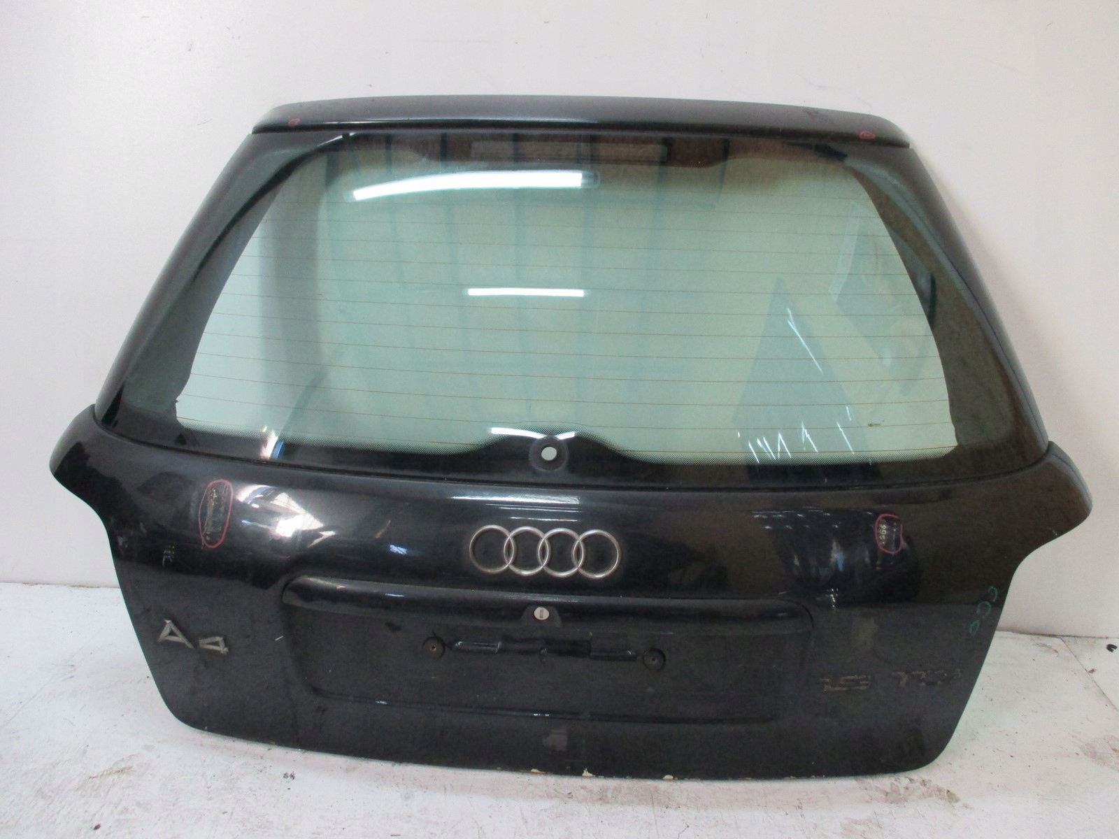 HECKKLAPPE AUDI A4 8D9 97R