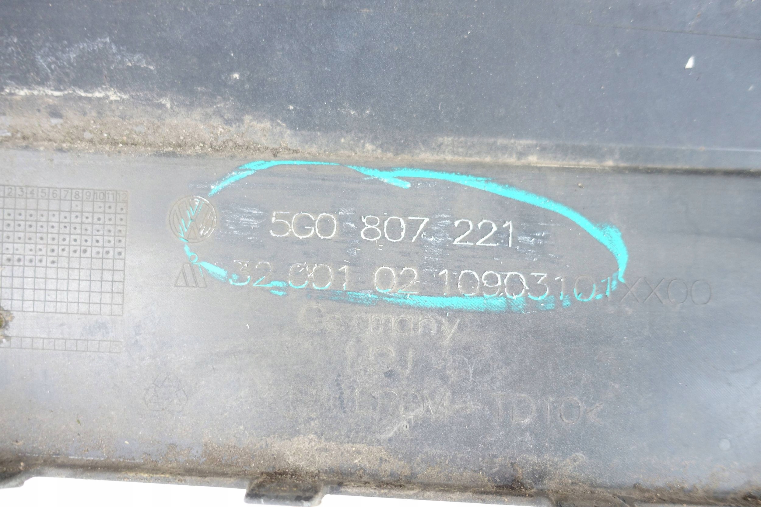 VW GOLF VII 5G0 2012- bumper front front 5G0807221