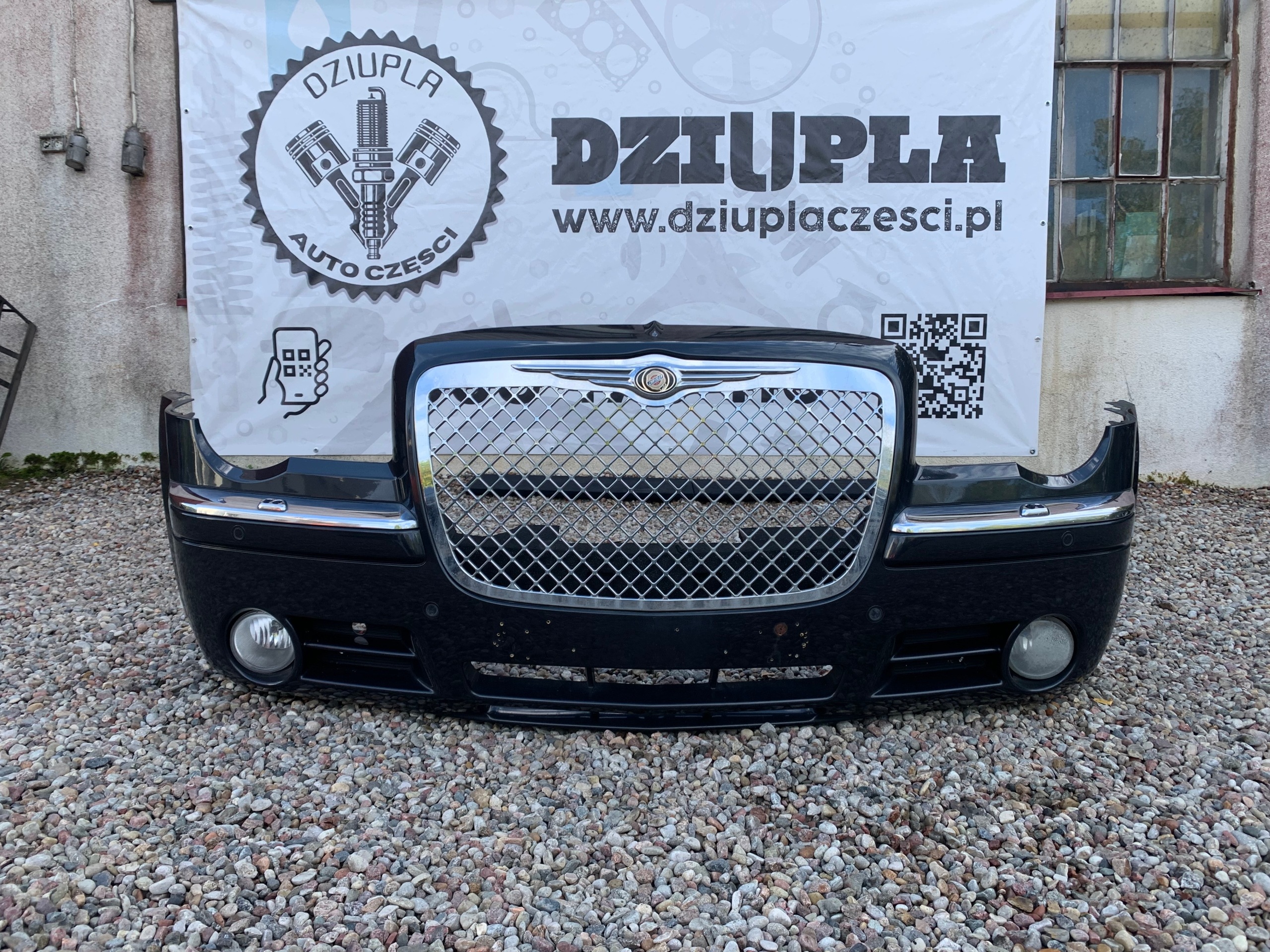 bumper front front CHRYSLER 300C STAN perfect condition PDC XENON EUROPA