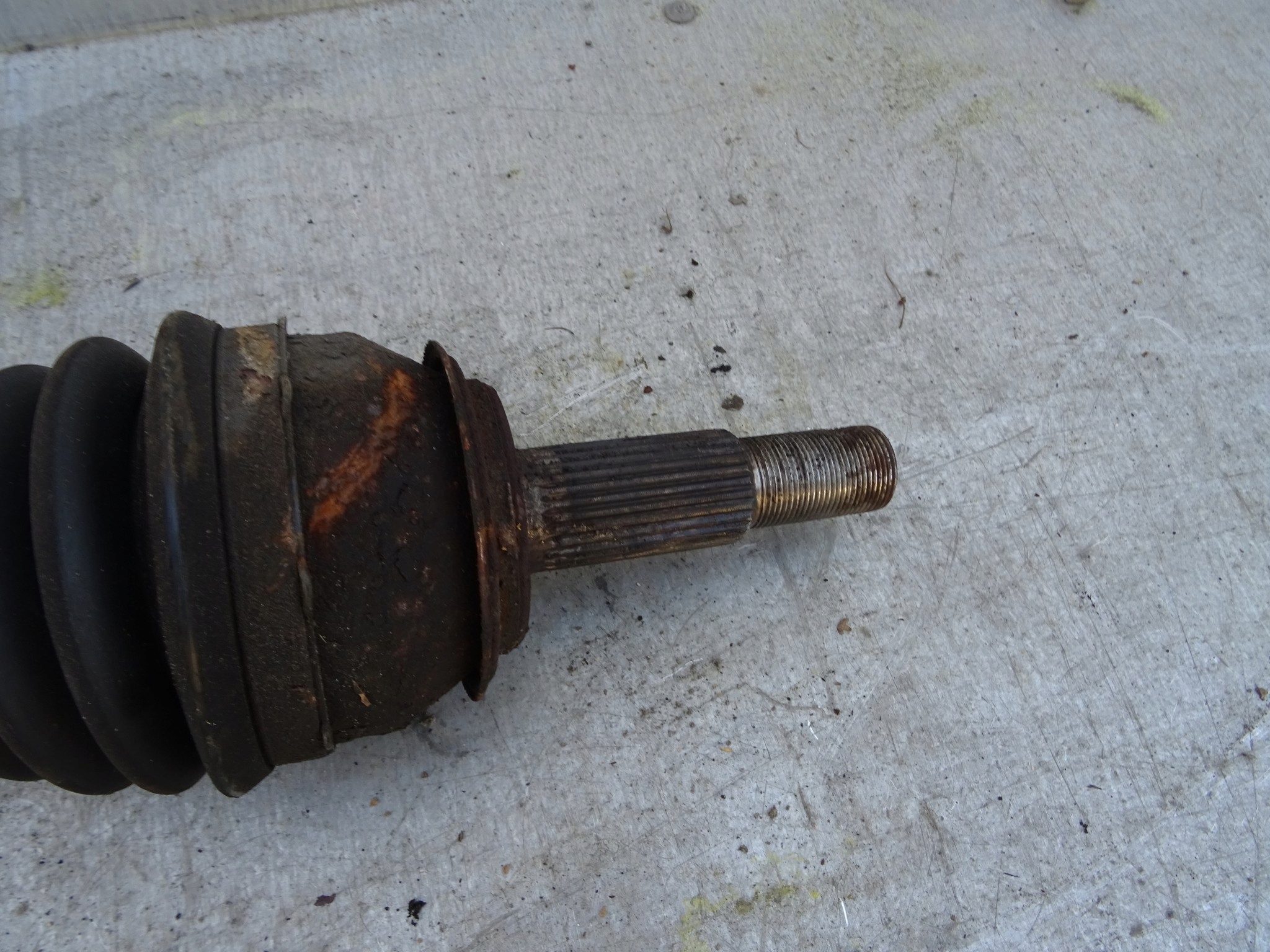 RENAULT KADJAR semi-axis left 391014PA0B 1.2 TCE