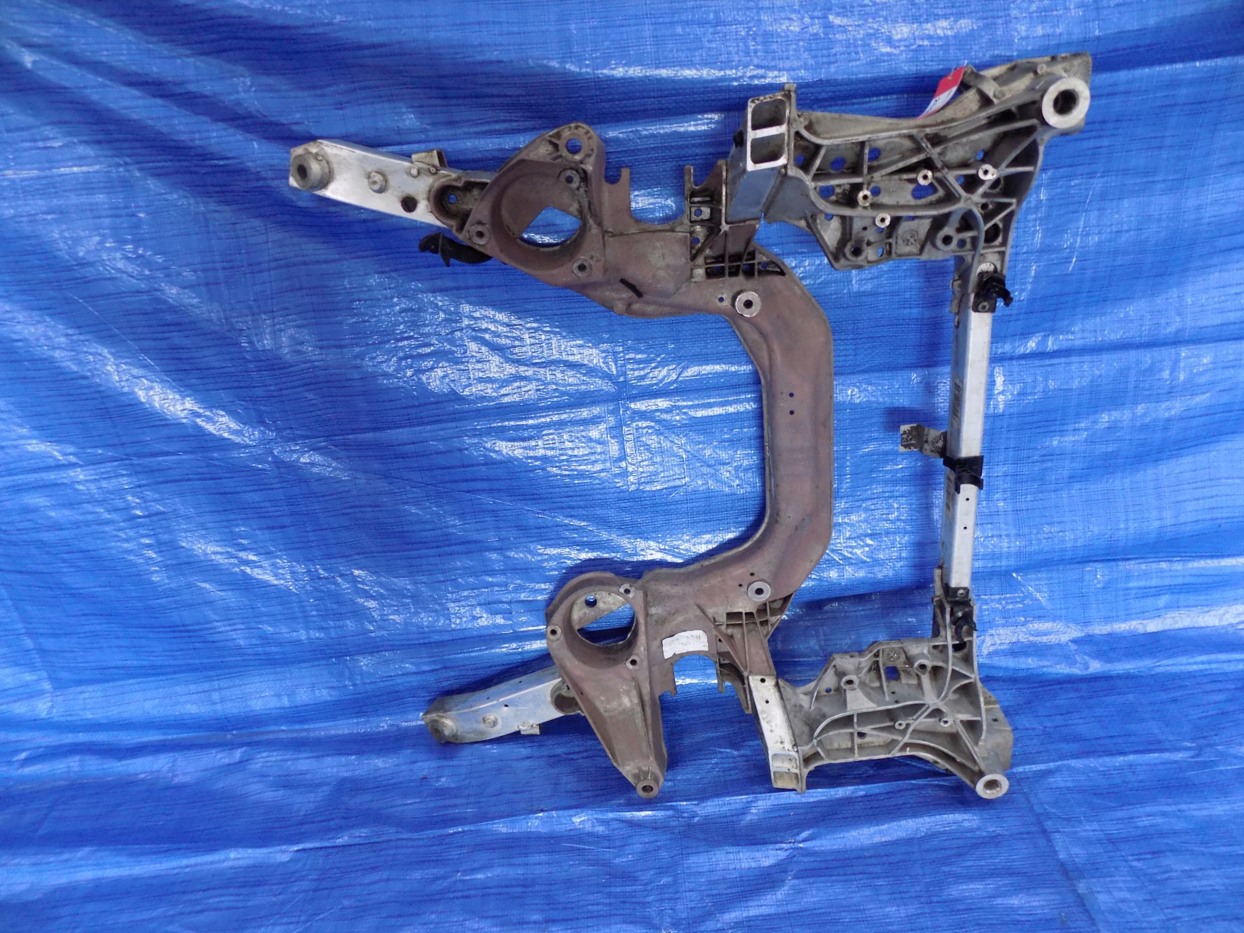axle beam subframe axle beam front BMW 5 F10 2012R 3,0B 6797648