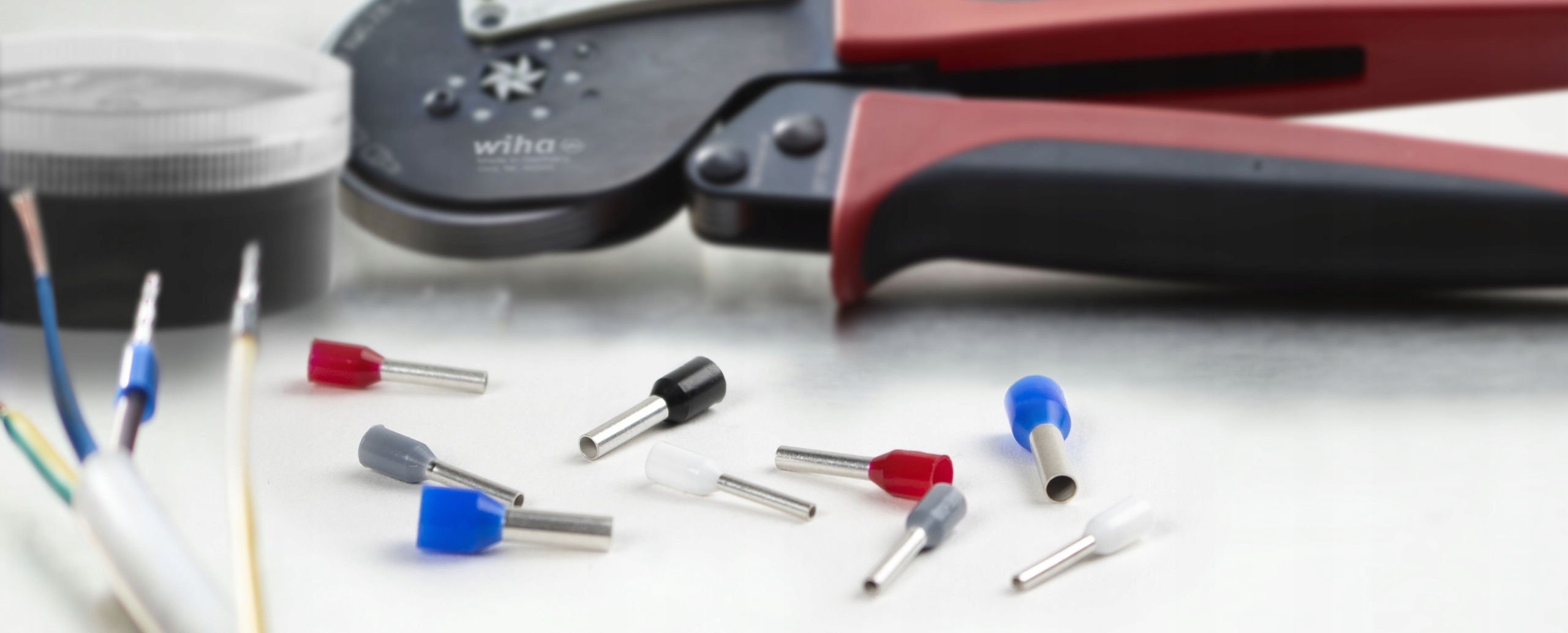 WIHA Zaciskarka do tulejek kablowych 0,08-16mm2 + WALIZKA + TULEJKI Kolor wielokolorowy