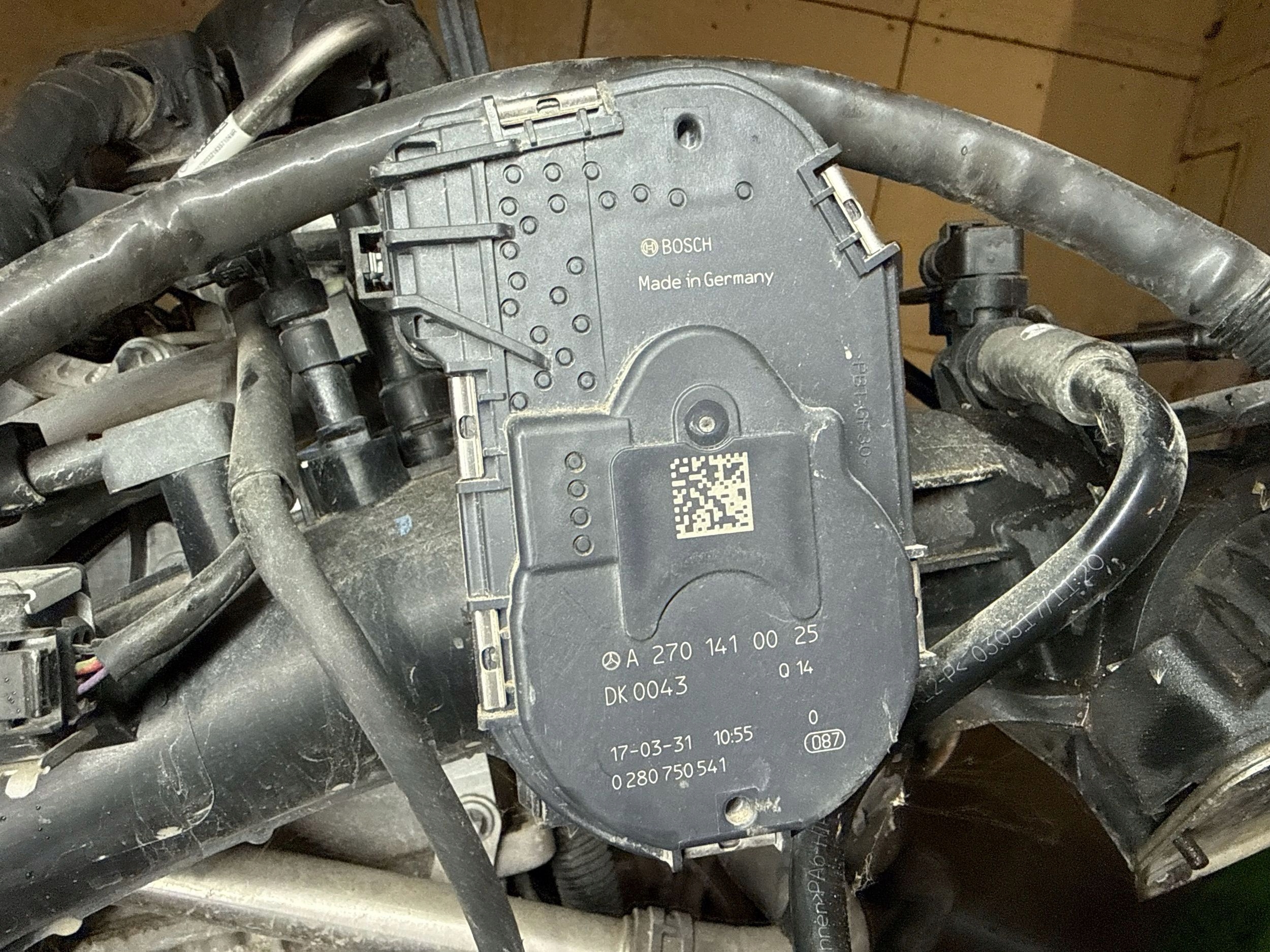 Двигатель INFINITI QX30 270920