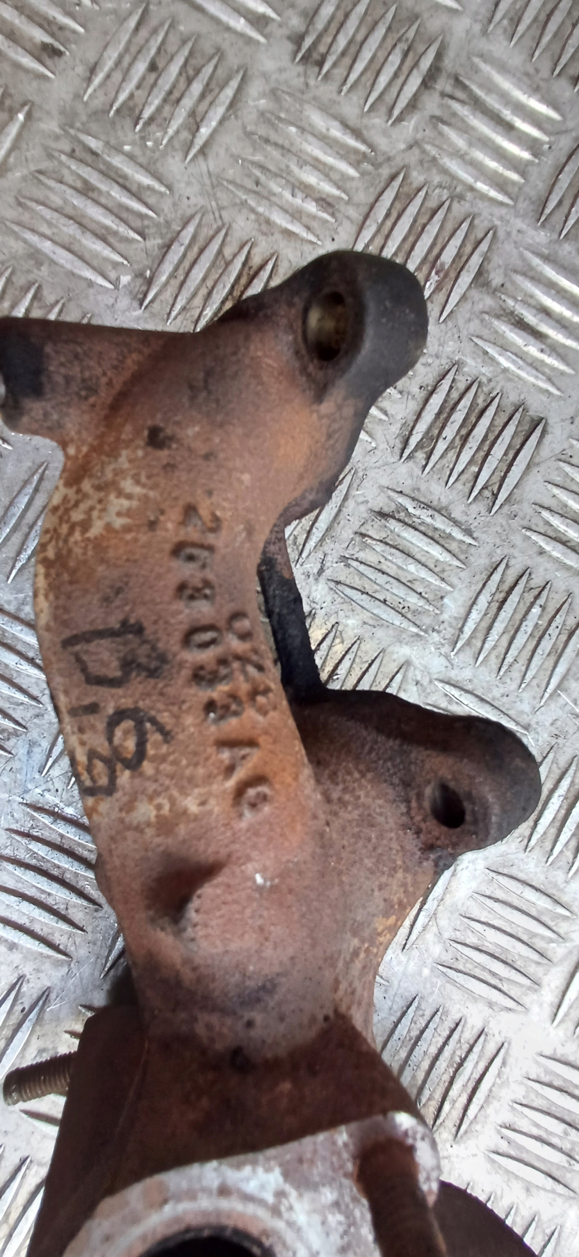 AUDI A4 B6 1.9 TDI AVF ispušna grana 253033AG