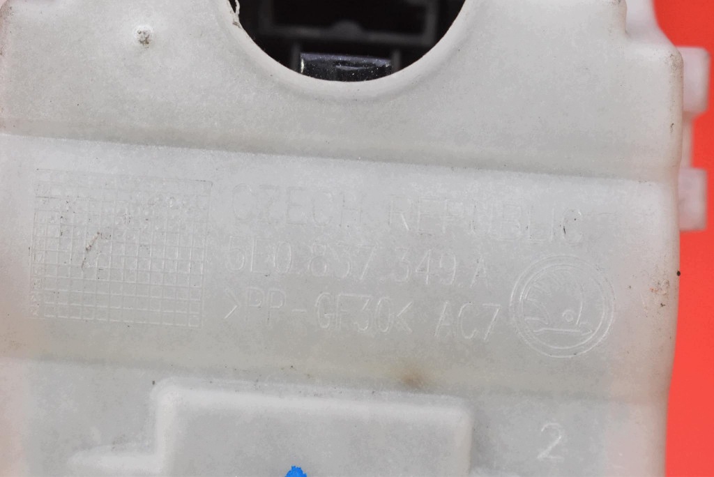 handle left rear part rear LF9R SKODA SUPERB 3 III 5D HB 15-20