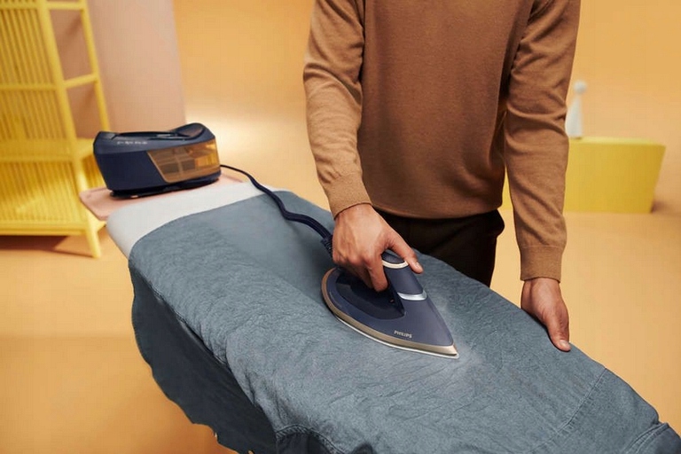 Generator pary Philips PSG6066/20 PerfectCare 2400W Model PSG6066/20