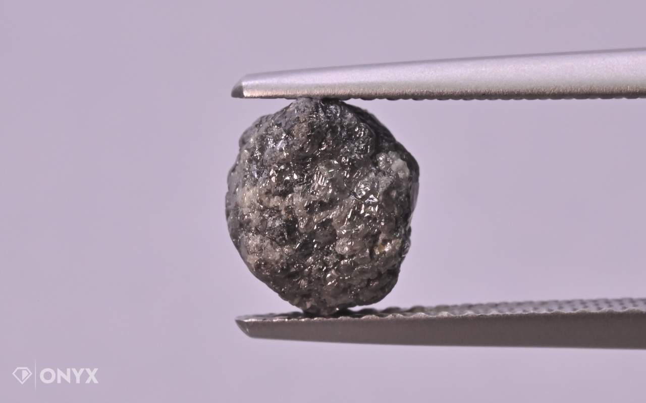 Diamantová stříbrná hrudka 8x7 mm