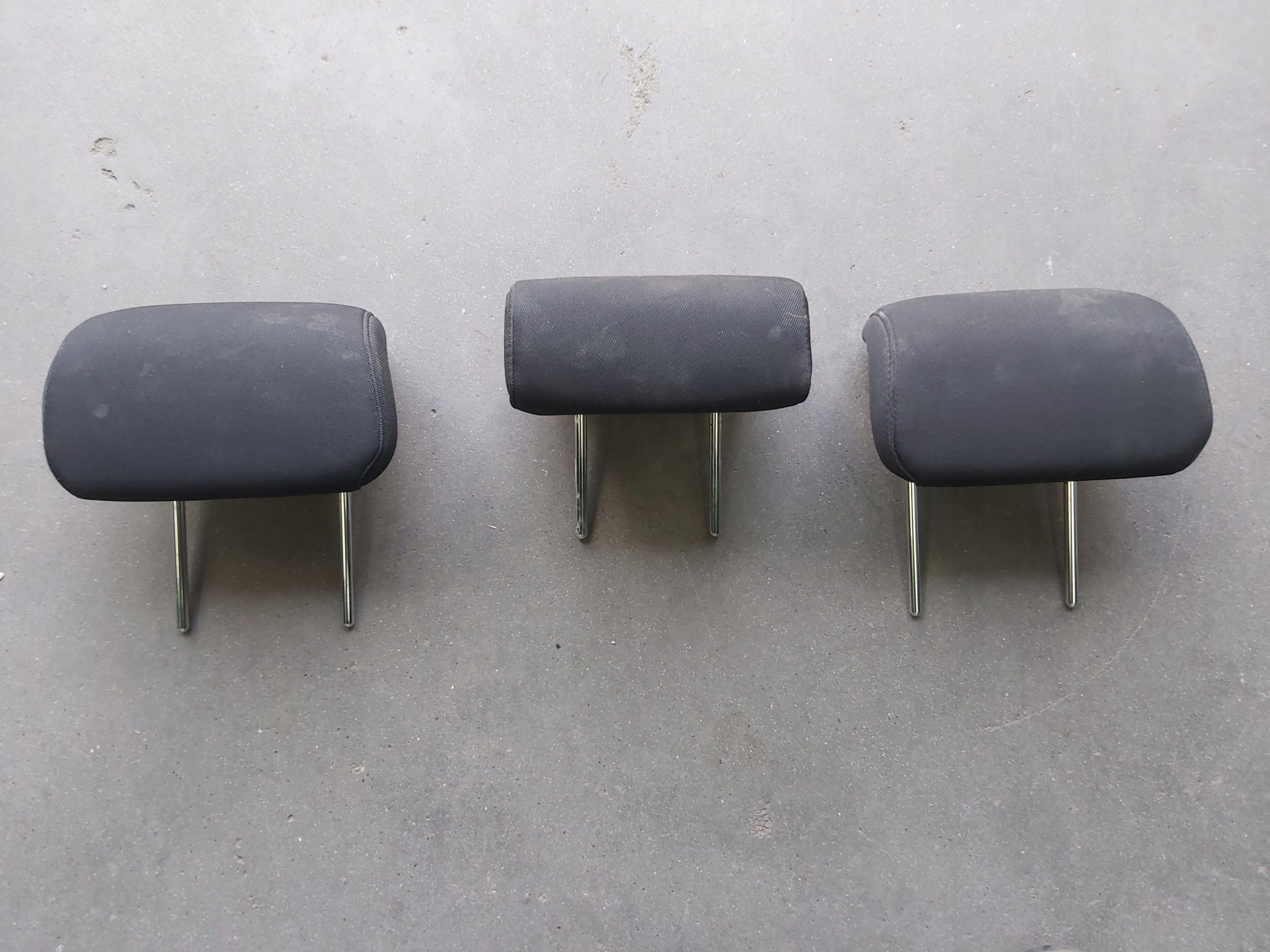 Подголовник задний задний диван в сборе HYUNDAI i40 универсал