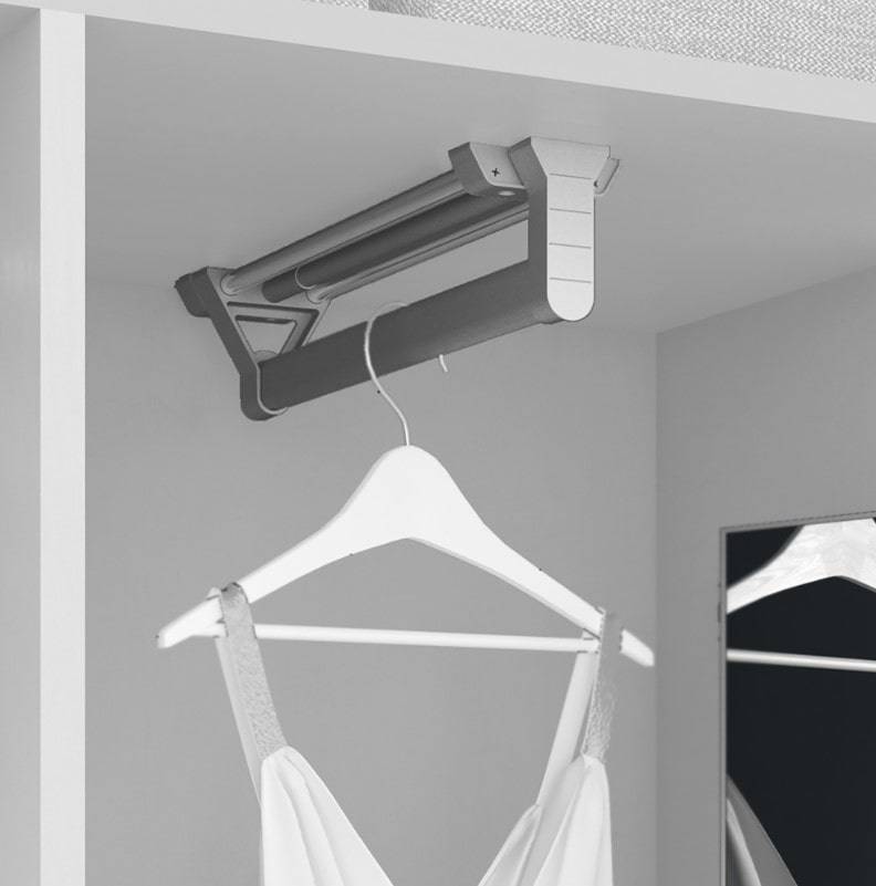 EMUCA - Wysuwany wieszak do szafy Rodzaj wysuwany