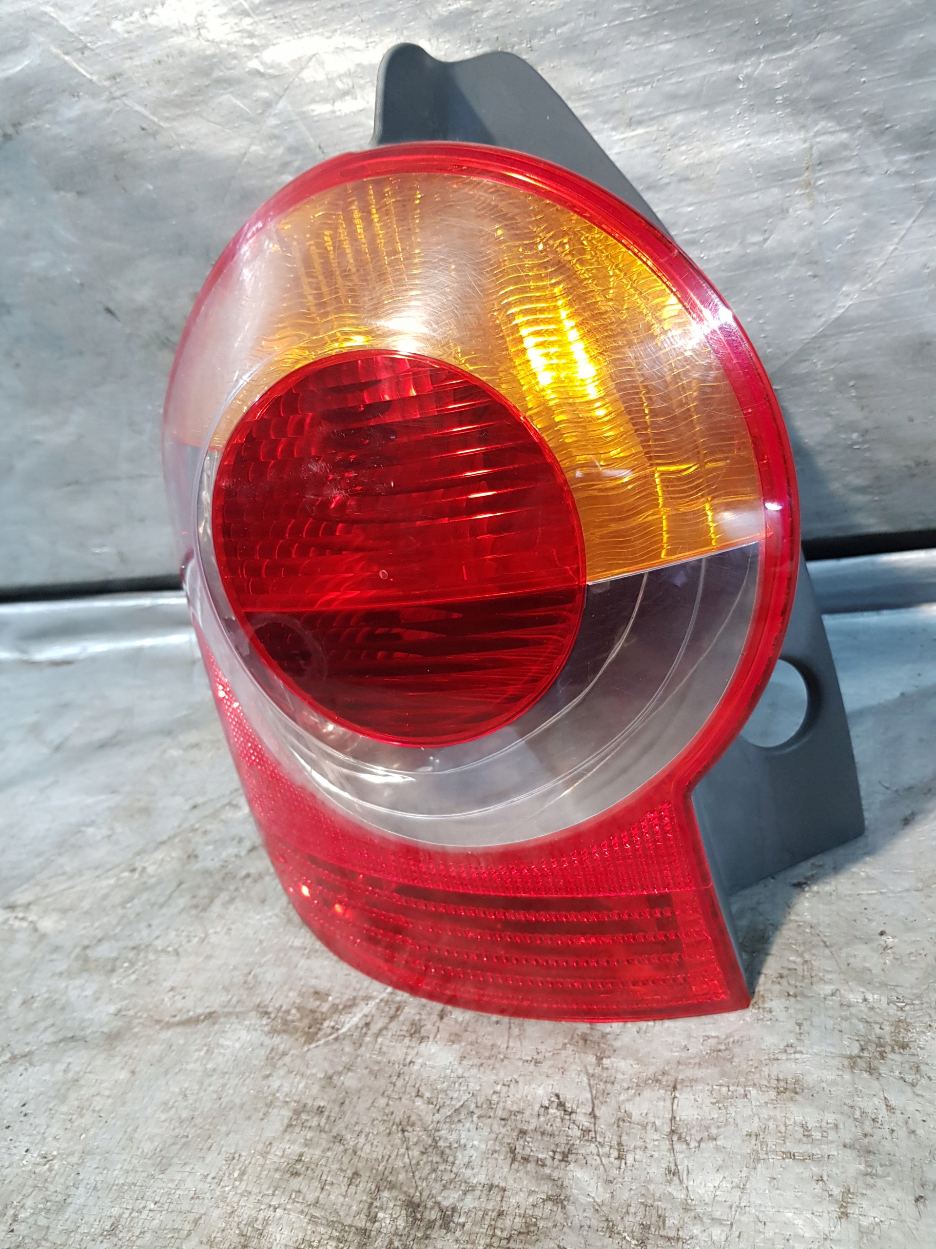 RENAULT MODUS light left rear part rear 8200212205 + WKLAD EU