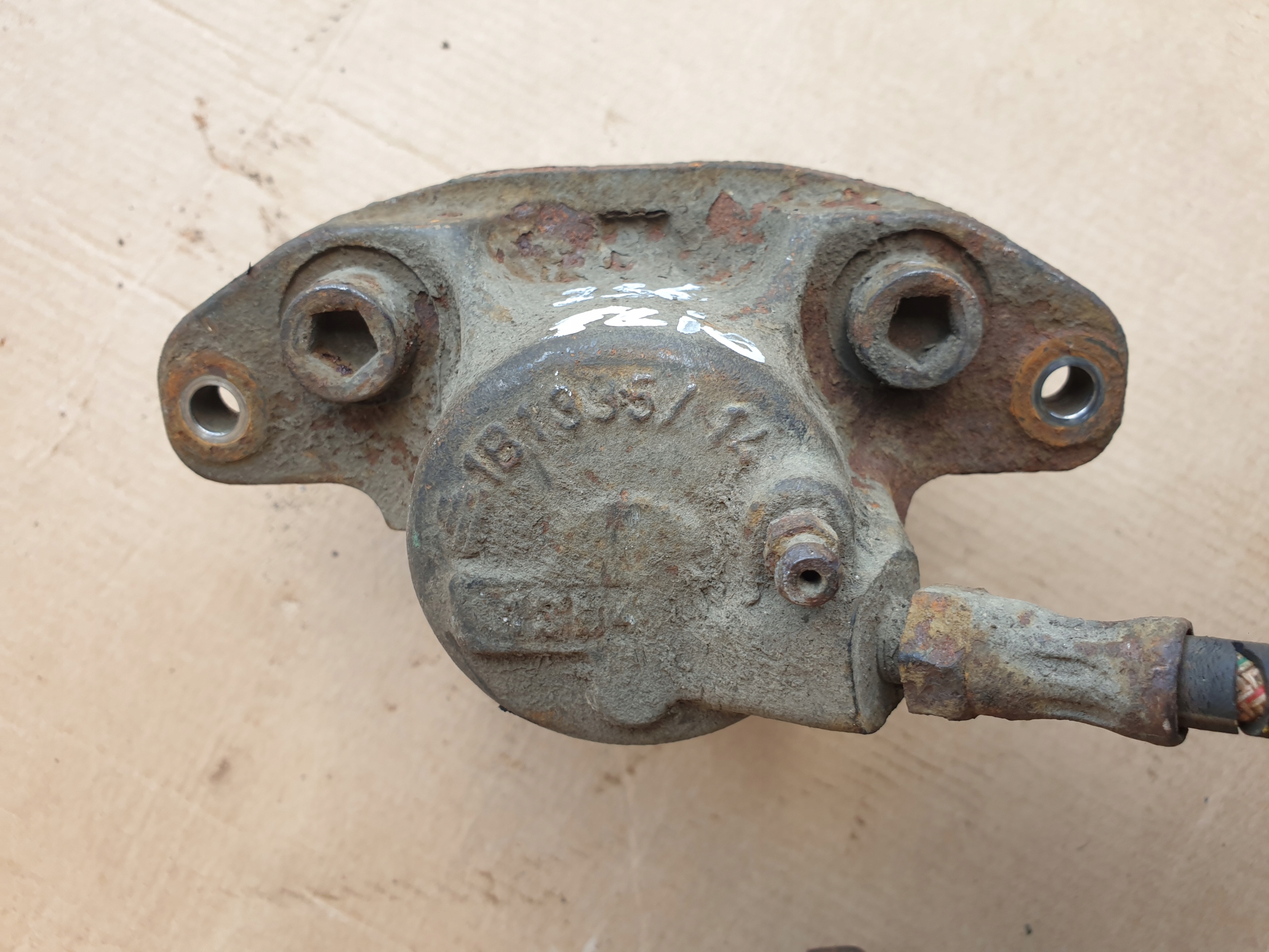caliper brake front right left RENAULT TWINGO and CLIO II OE