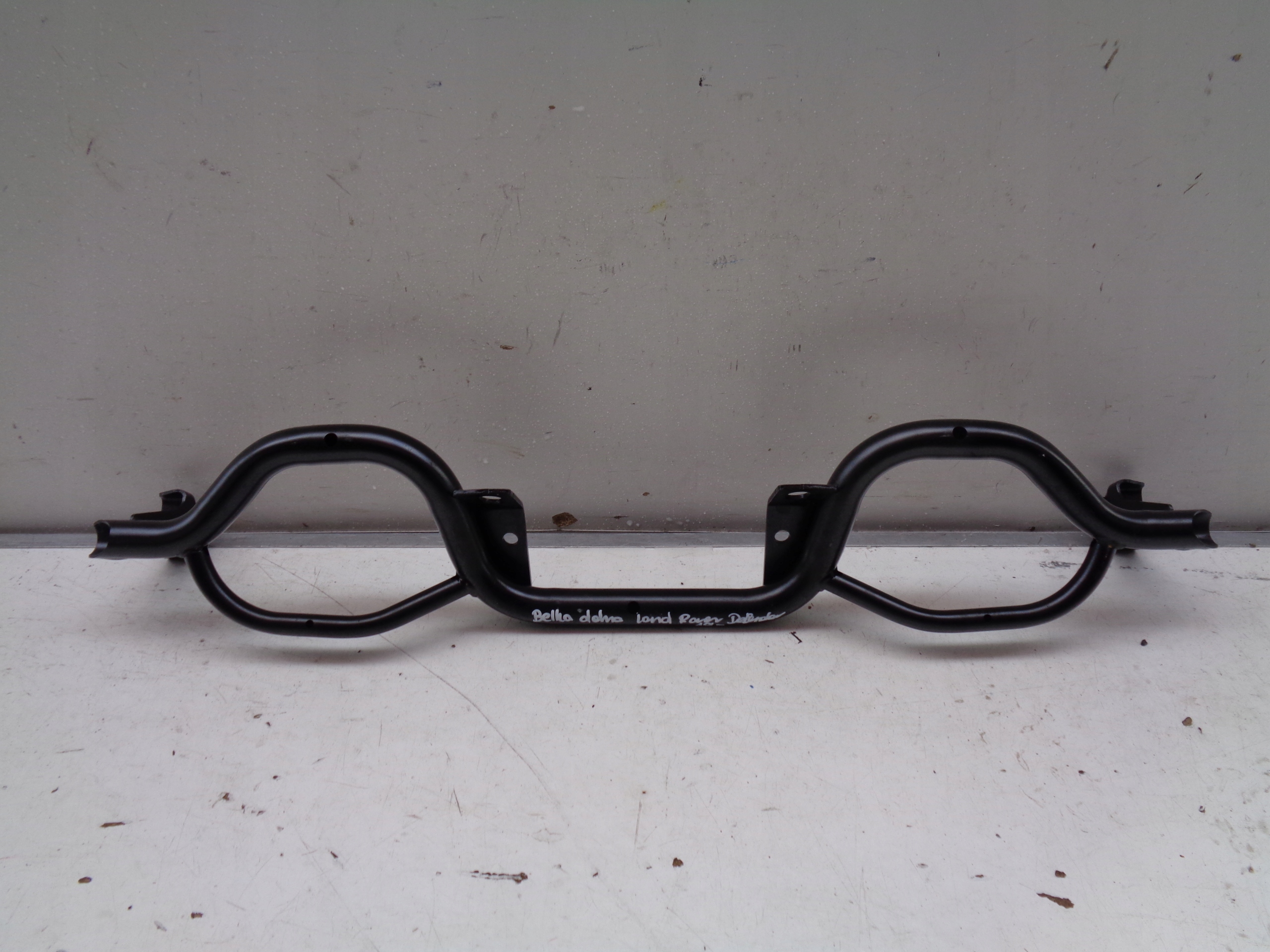 pillar bumper support front lower LAND ROVER DEFENDER II 19