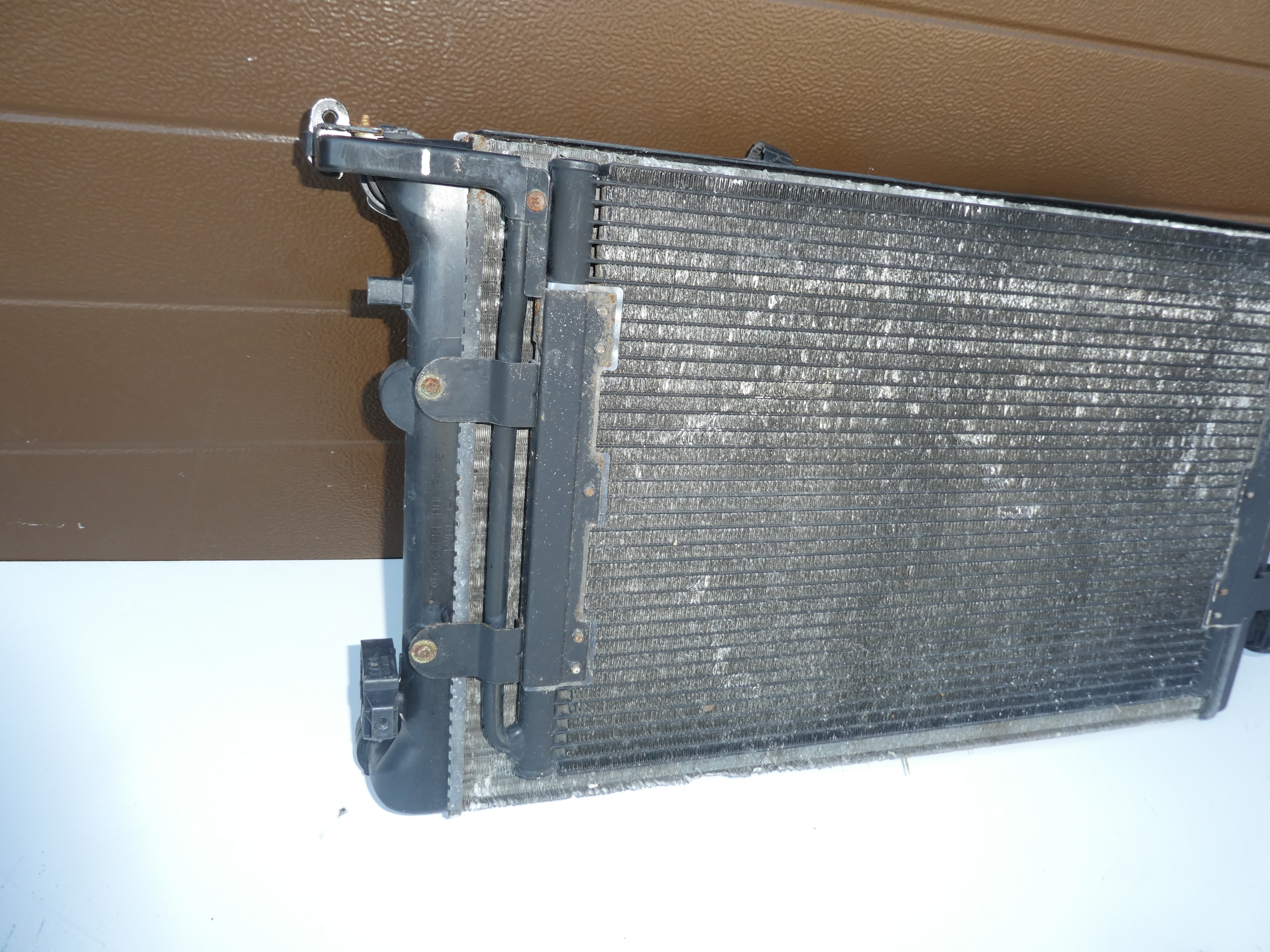KOMPLET radiatore SKODA OCTAVIA e VW 1J0121253H