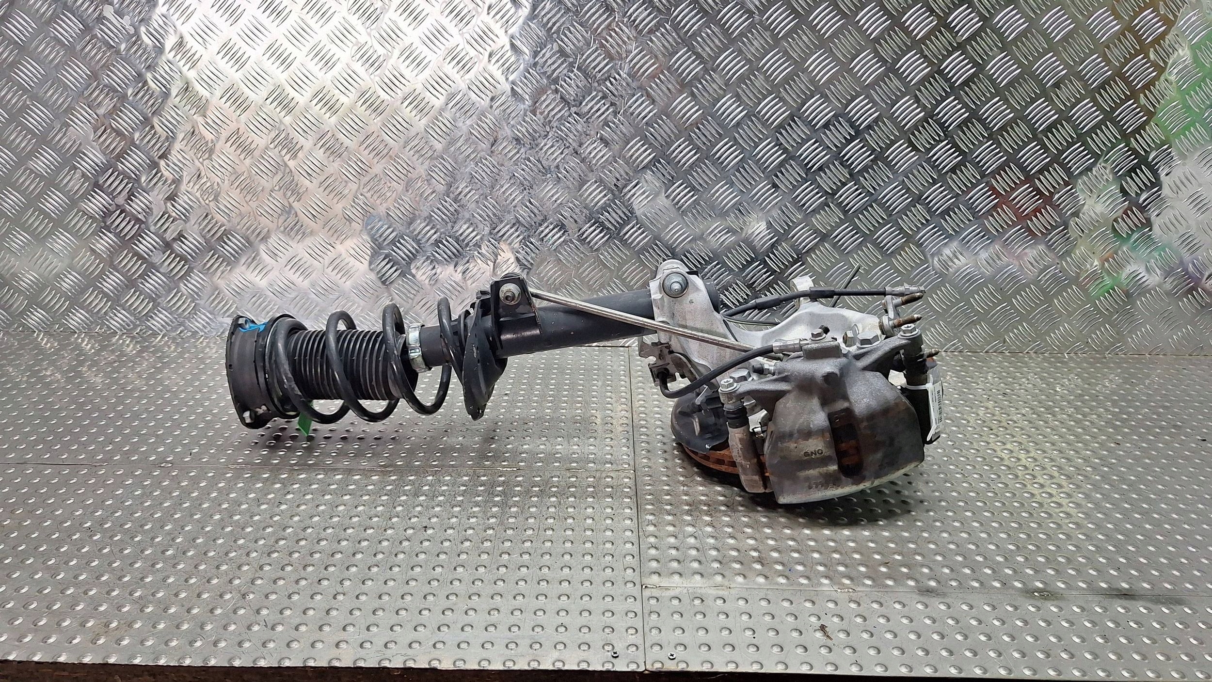 swing shock absorber right front 5Q0407258A GOLF VII A3 8V T-ROC LEON III