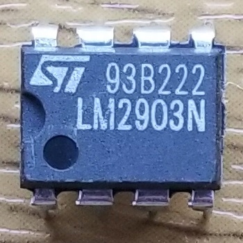 Układ LM2903N podwójny komparator