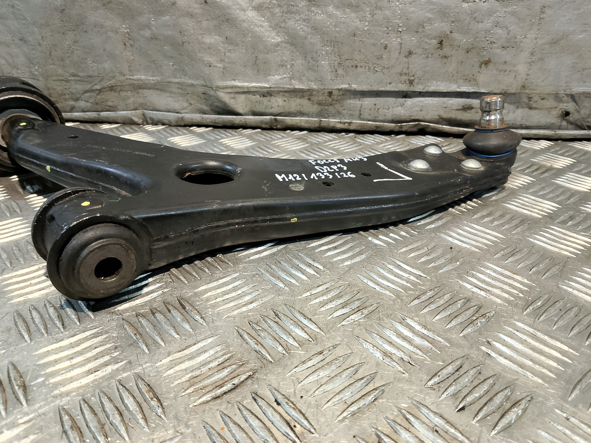 arm left front left front FORD FOCUS MK3 1.6 TDCI DELPHI AK40J TC2674