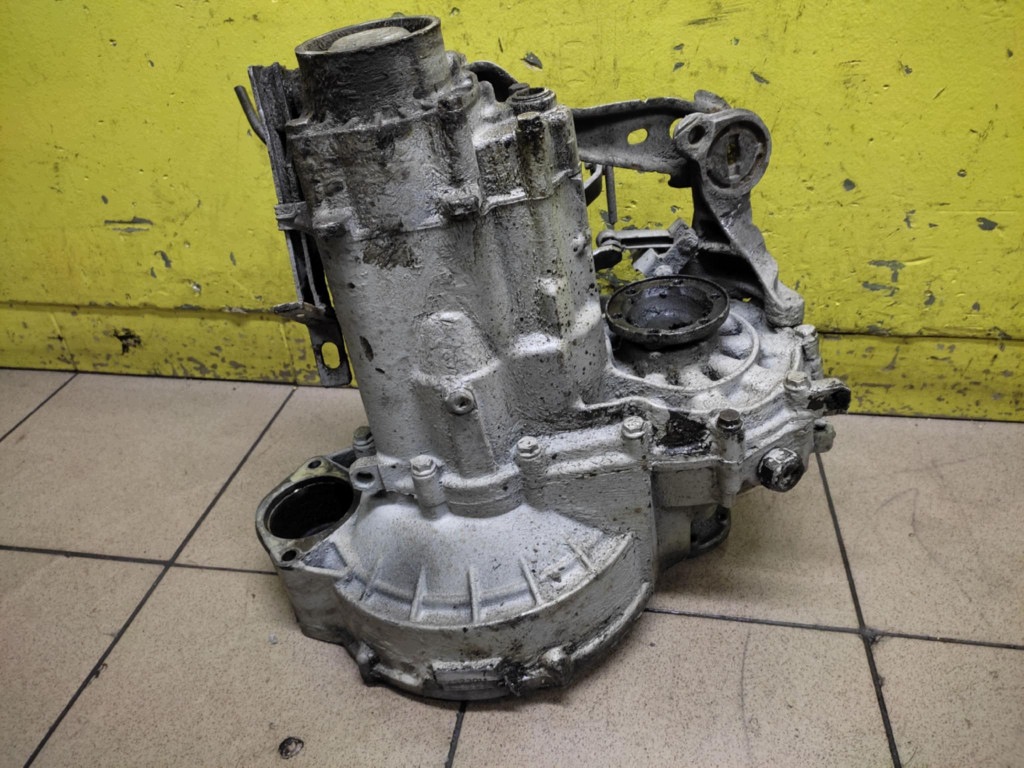 VW GOLF II 1.6 D gearbox, 4S23011