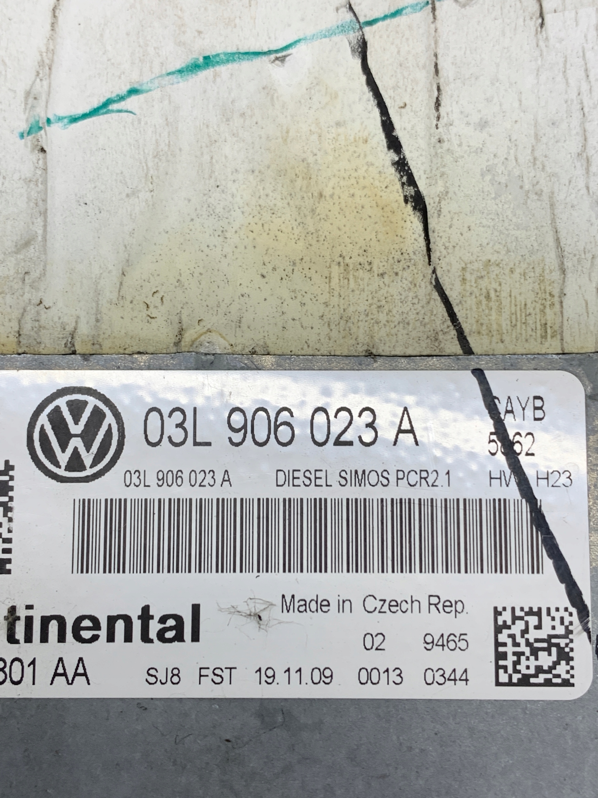 computer control unit of the engine 03L906023A VW GOLF 6 1.6 TDI