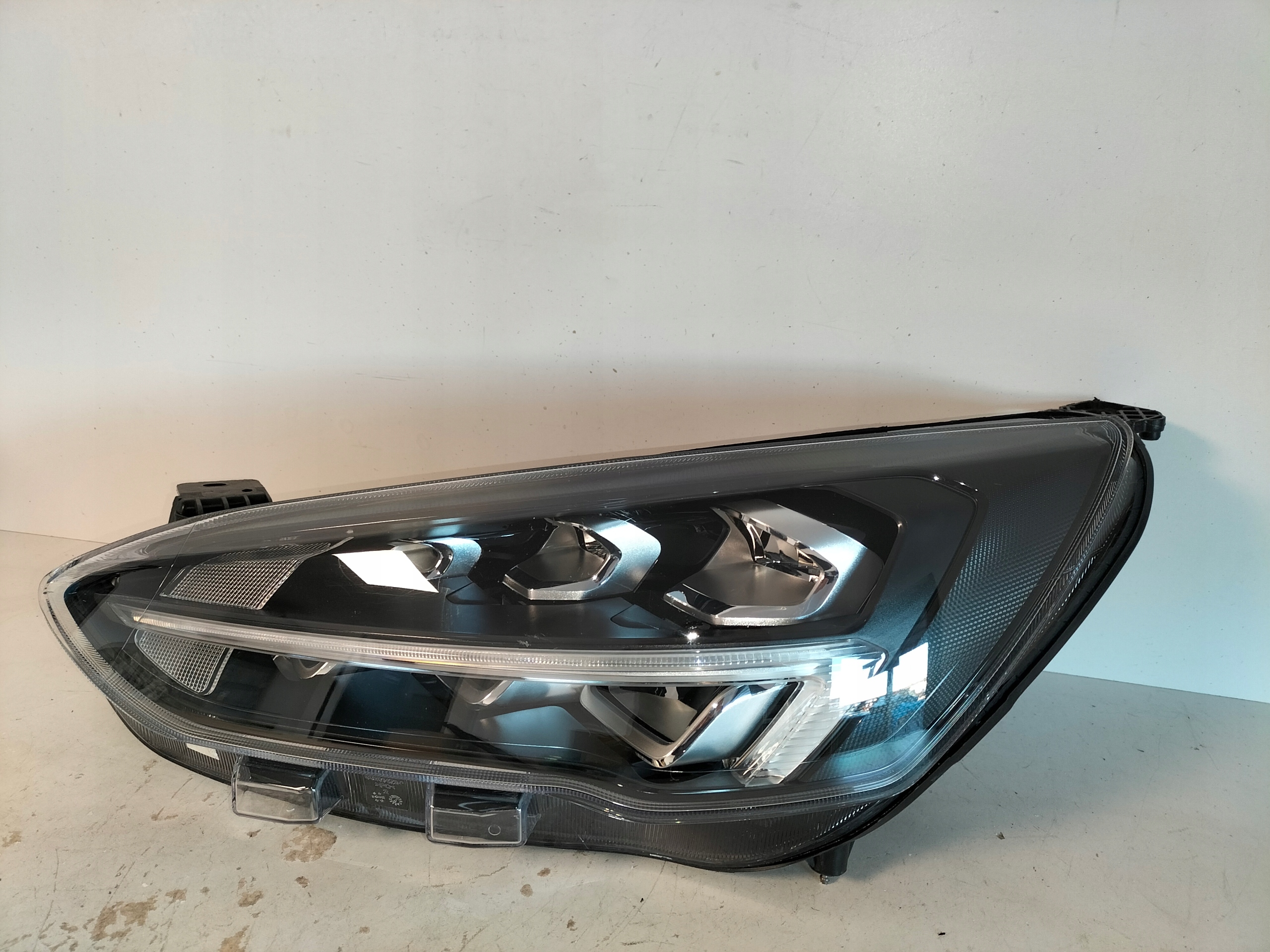 light front reflektor left FORD FOCUS MK4 18- FULL LED