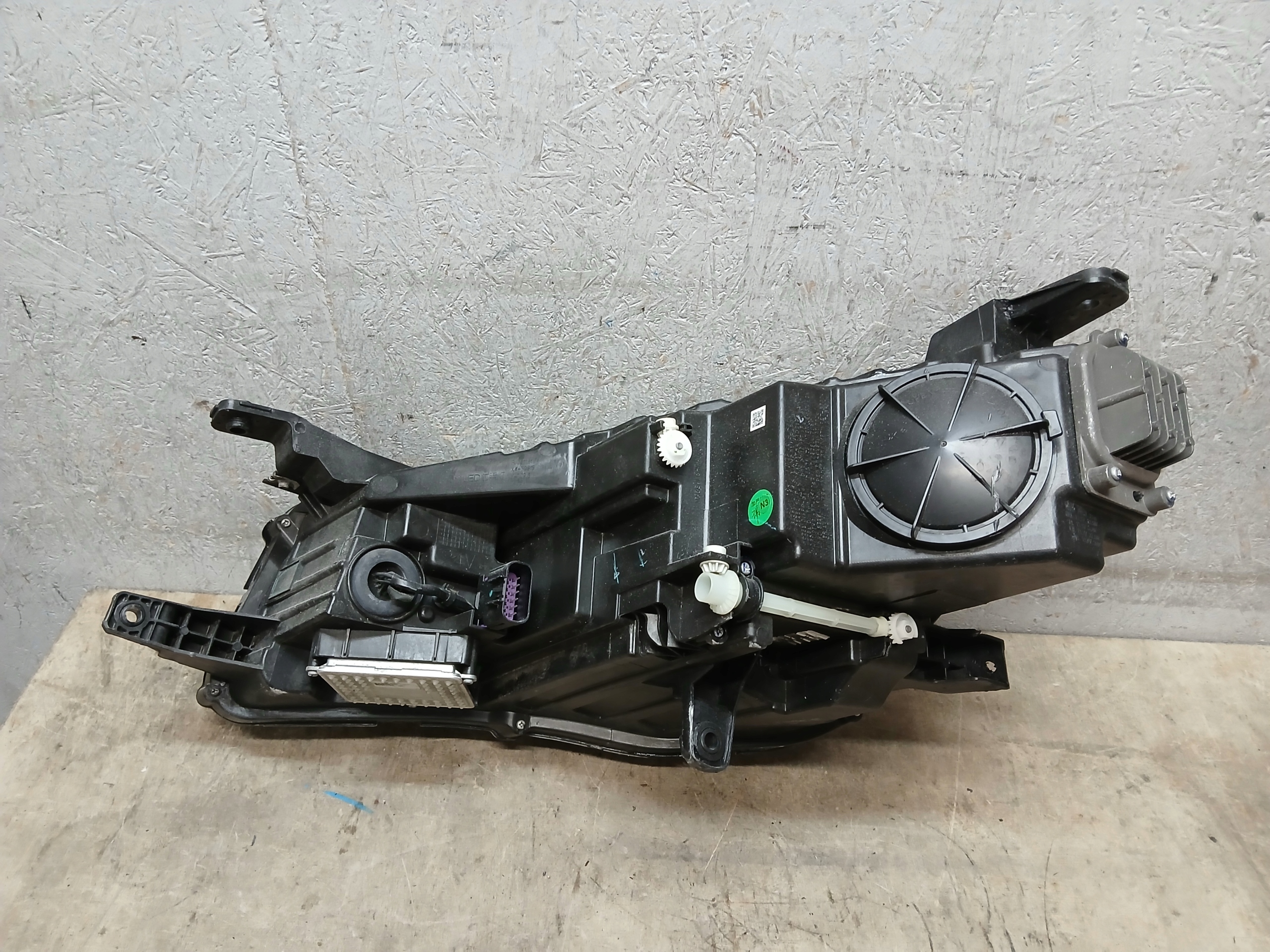 light front right MG HS FULL LED