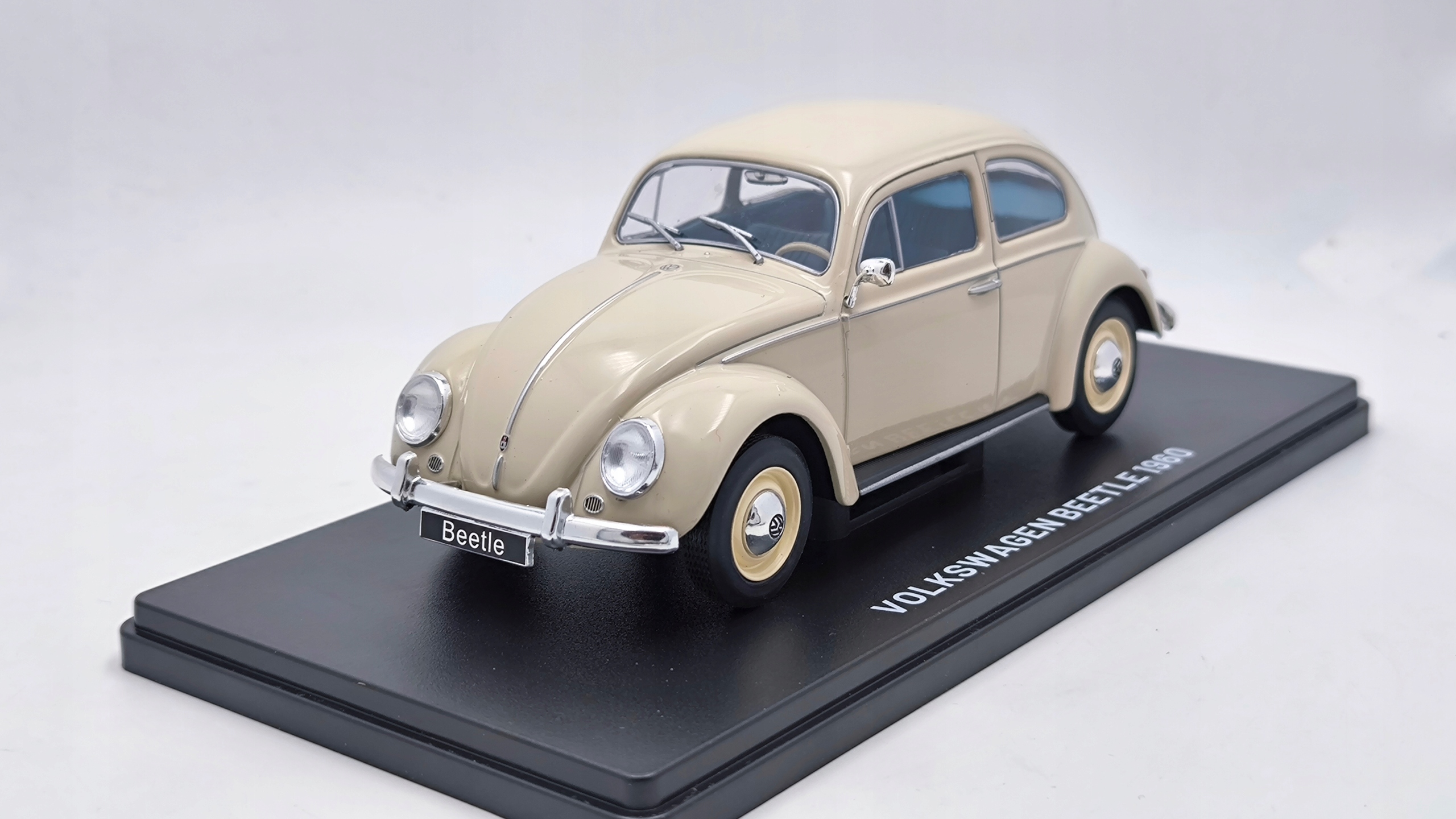 Auta PRL-u- Volkswagen Beetle 1960 Hachette 1:24