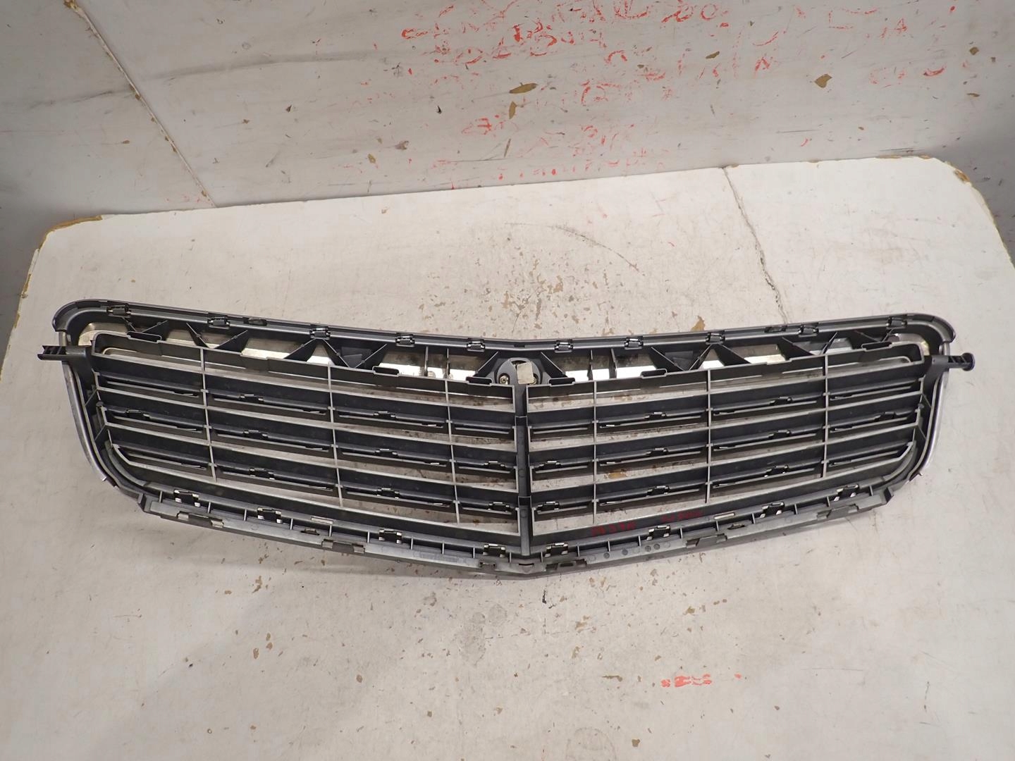 Grill MERCEDES C-KLASA W204 2007-2011 A2048801483