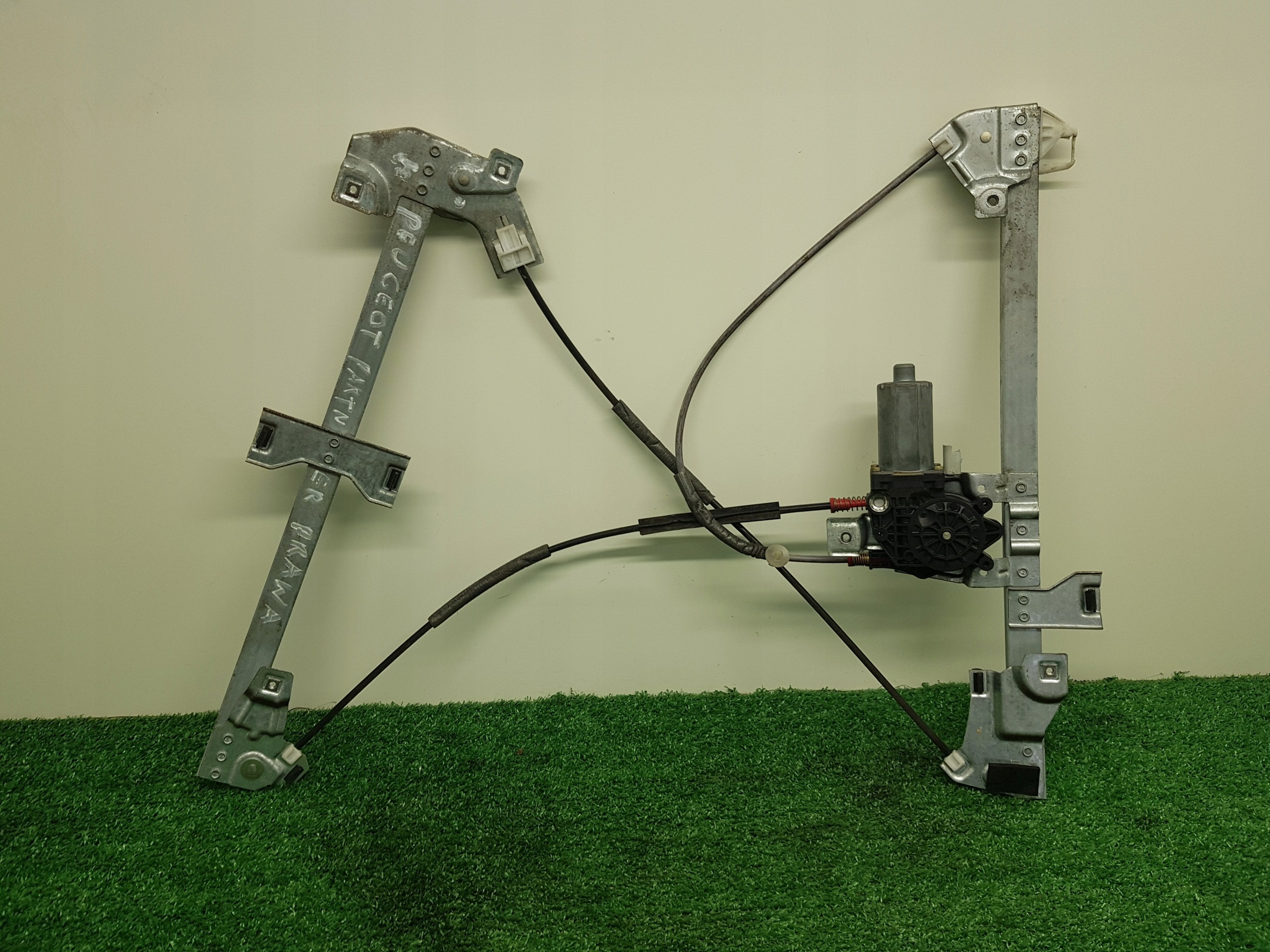 ELE mechanism windows right front CITROEN BERLINGO 1 0130821762