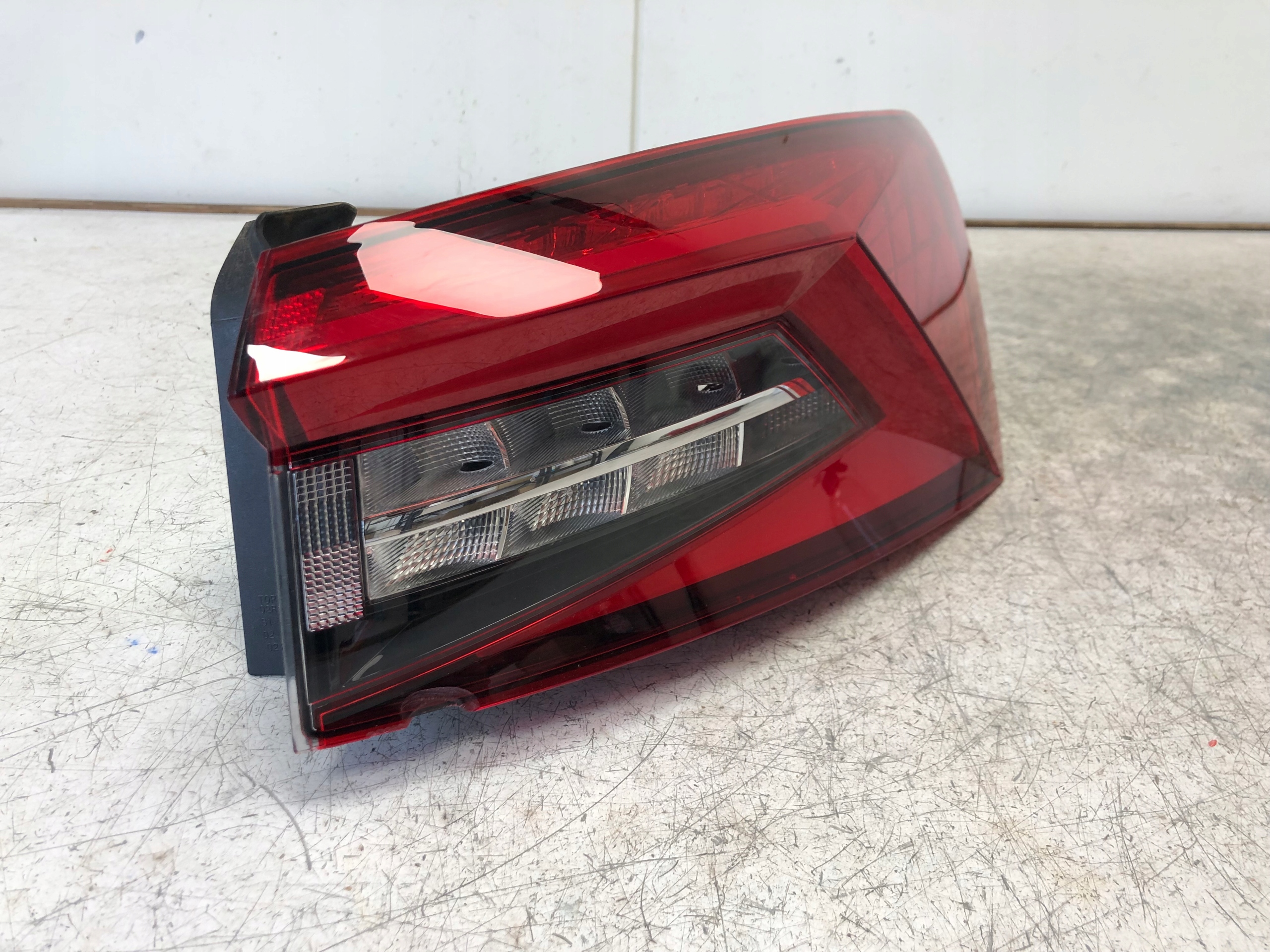 light right rear part LED SKODA KODIAQ 565945208A