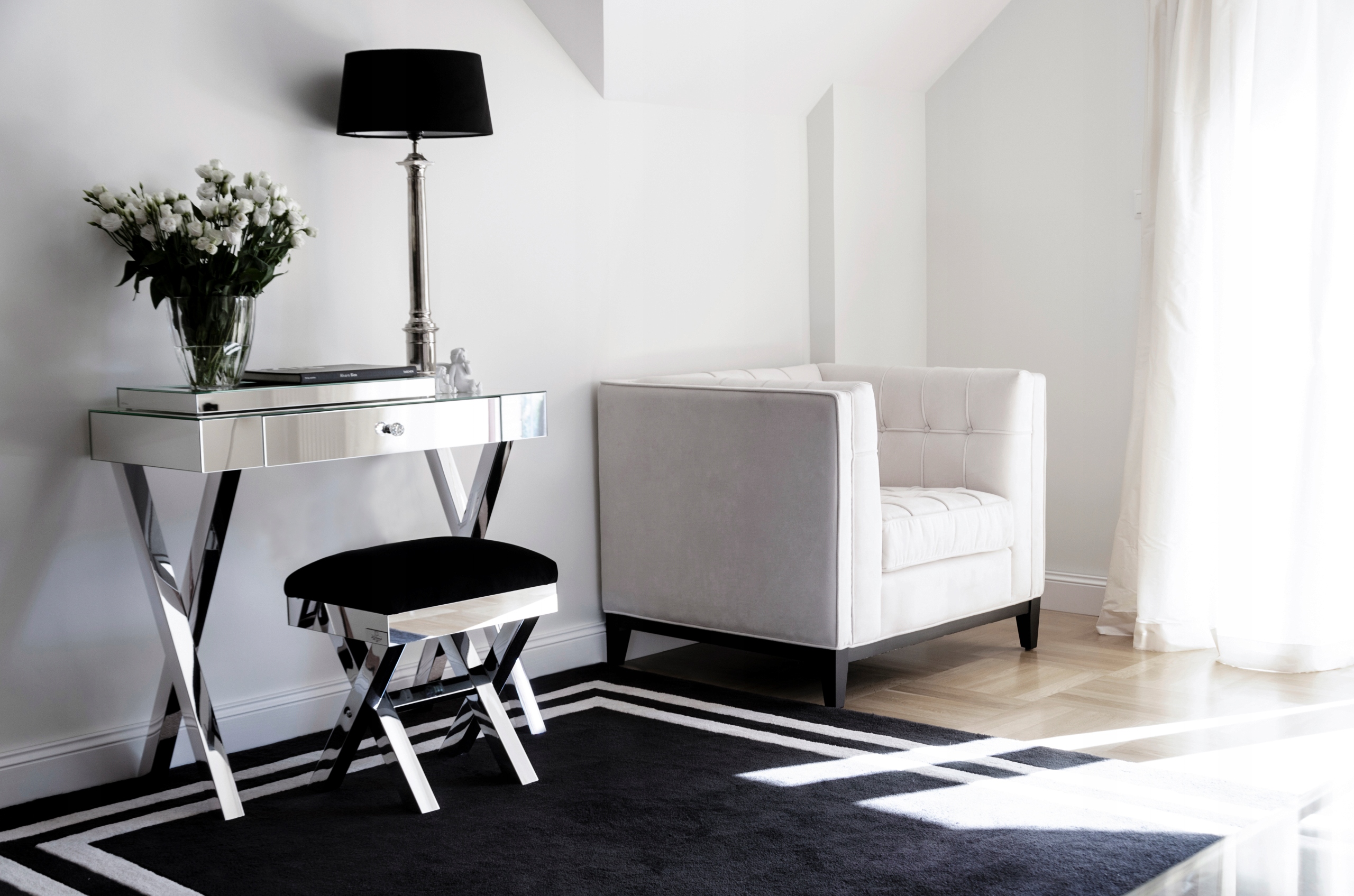 Toaletka lustrzana, konsola, stelaż chrom 80x30 Montaż meble złożone